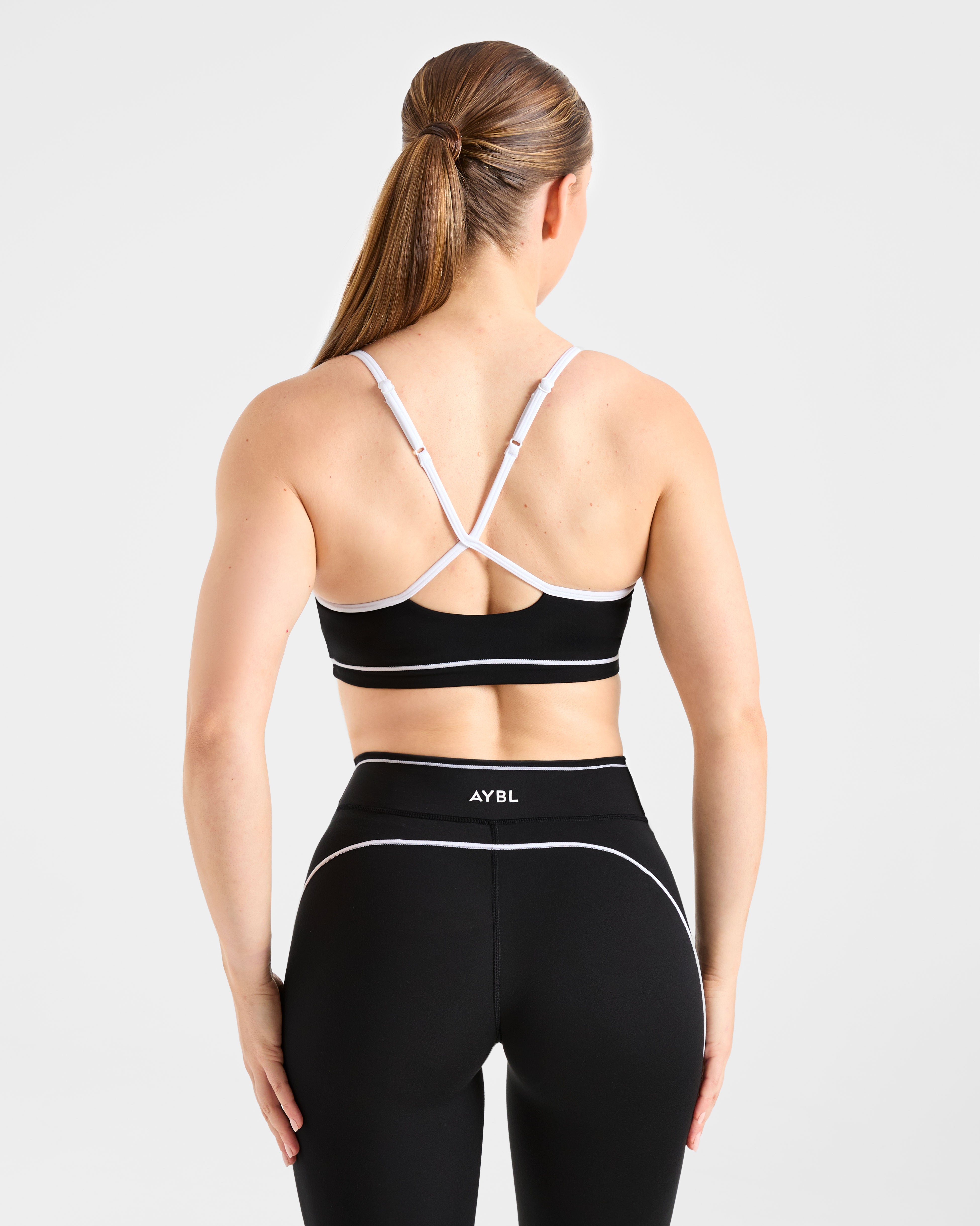 Form Sports Bra - Black