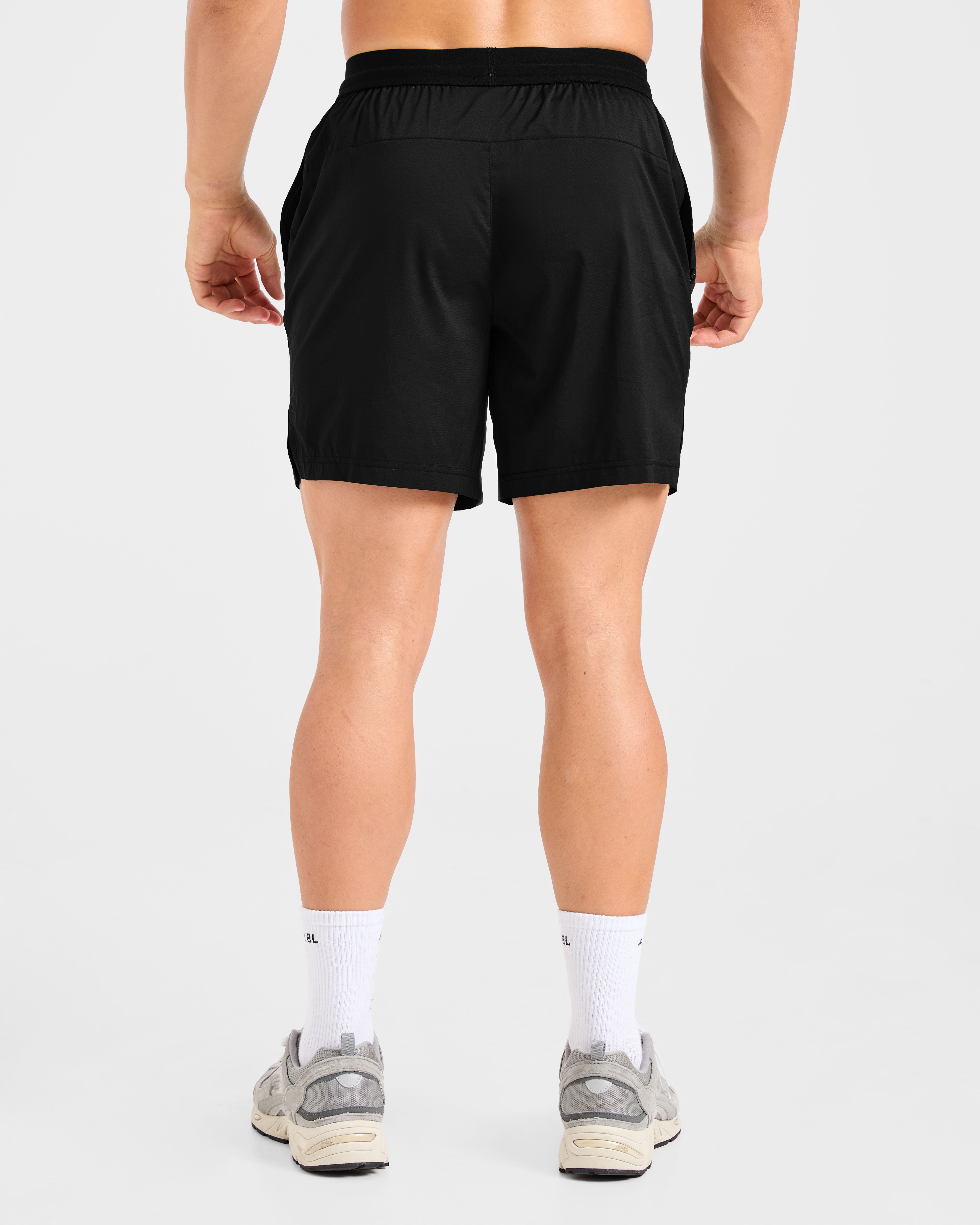 Ascend 7" Shorts - Black