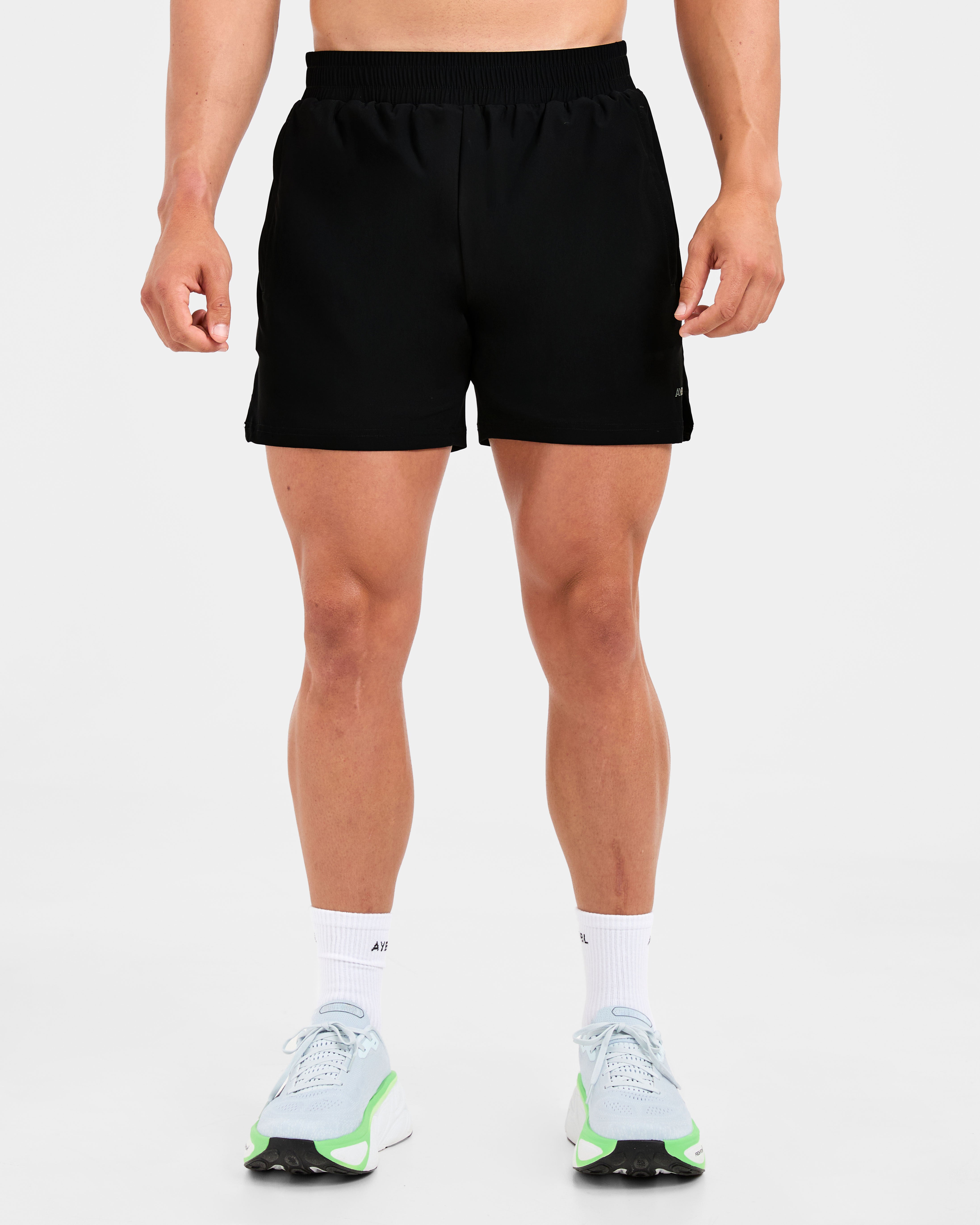 Run 5" Shorts - Black