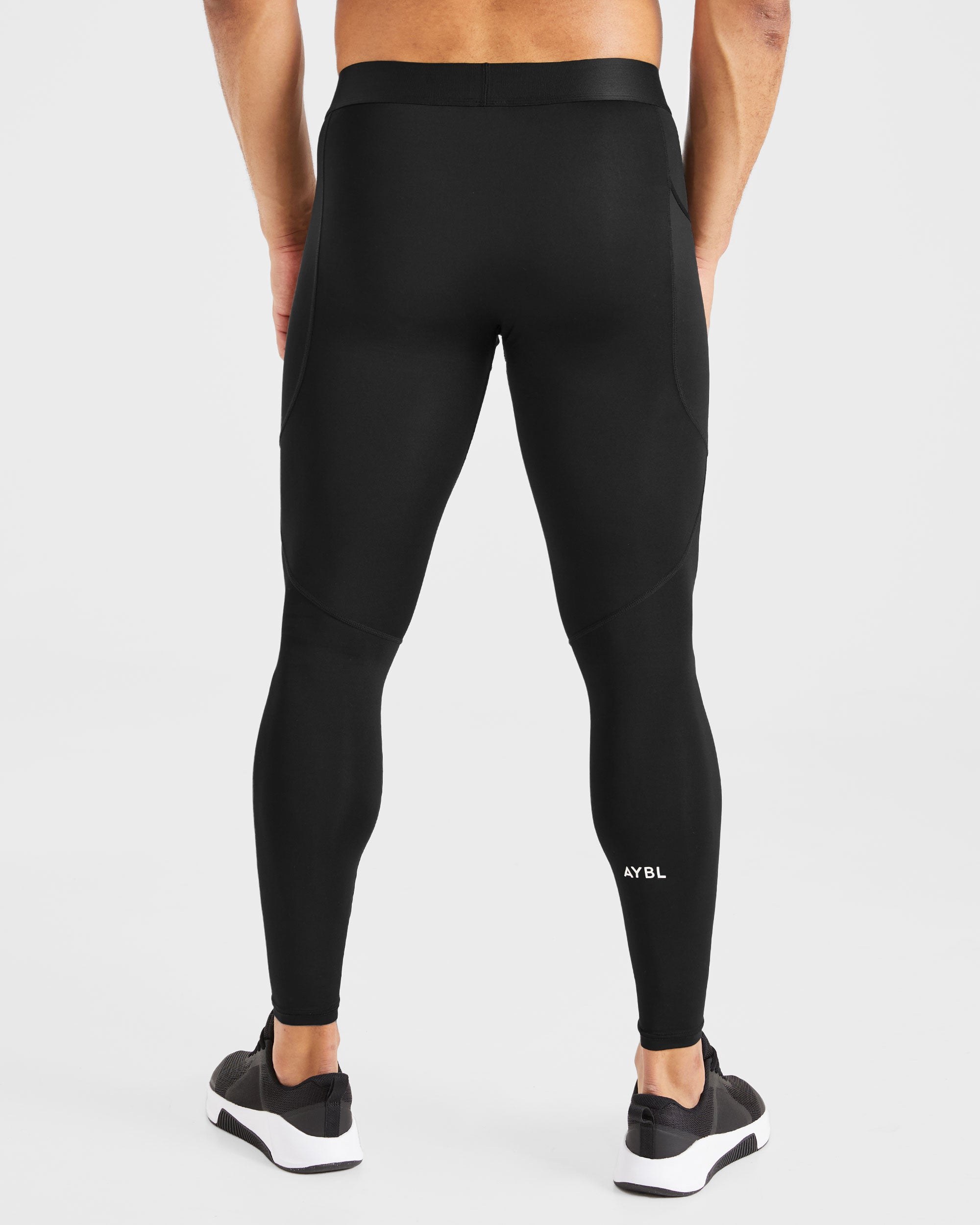 Essential Base Layer Leggings - Black