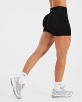 Adapt Seamless Shorts - Black