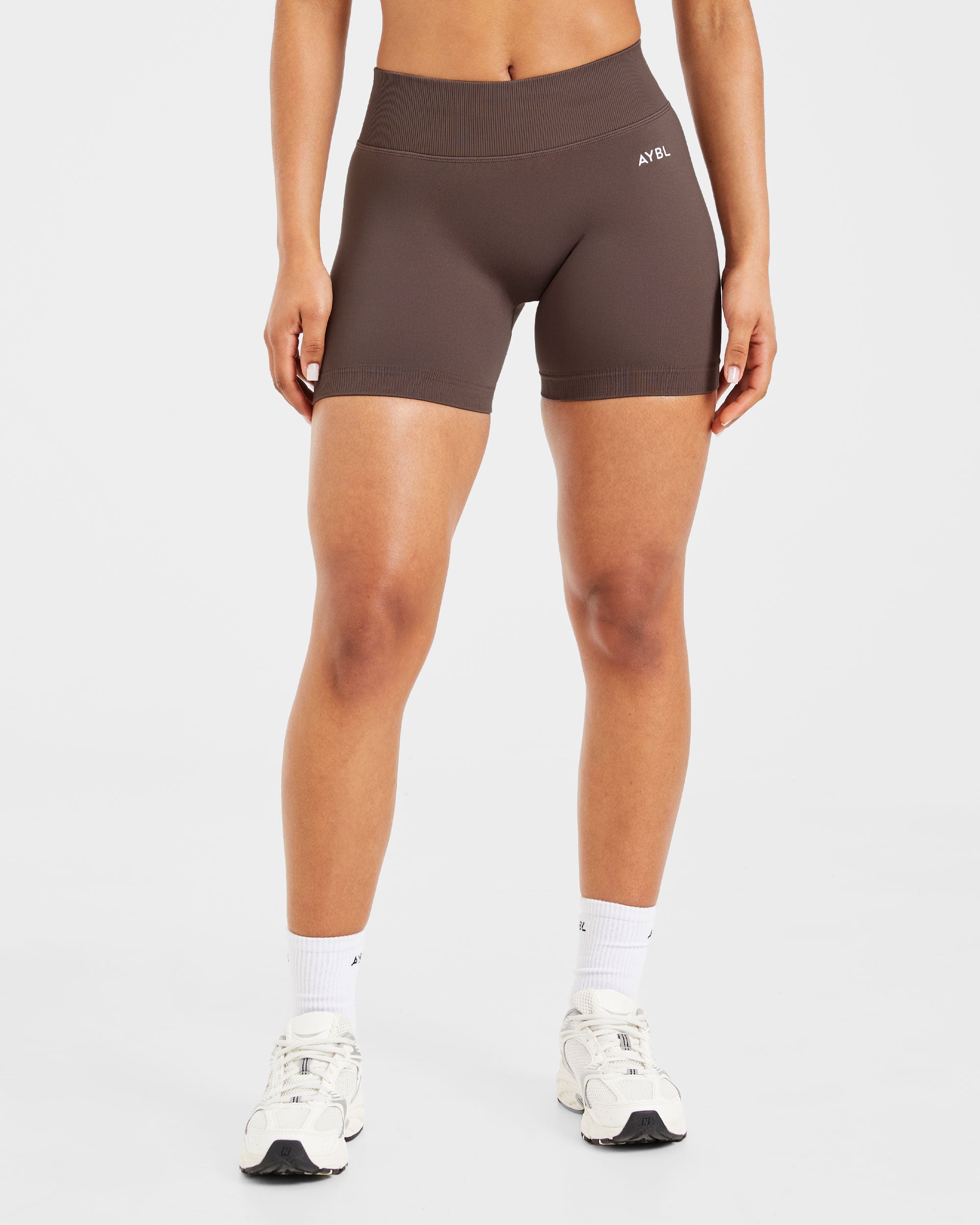 Adapt Seamless Shorts - Brown