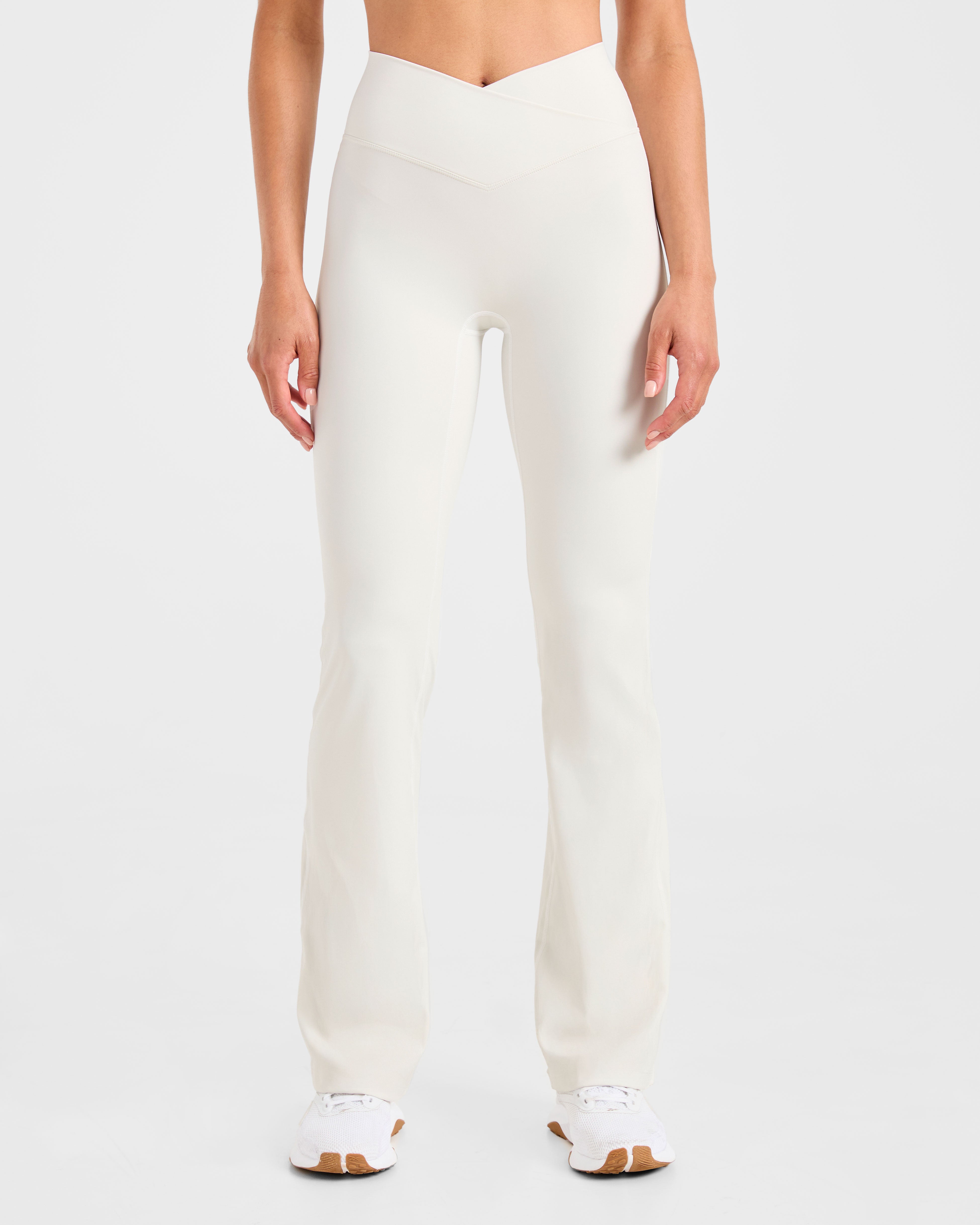 Sculpt Wrap Flared Leggings - Tofu