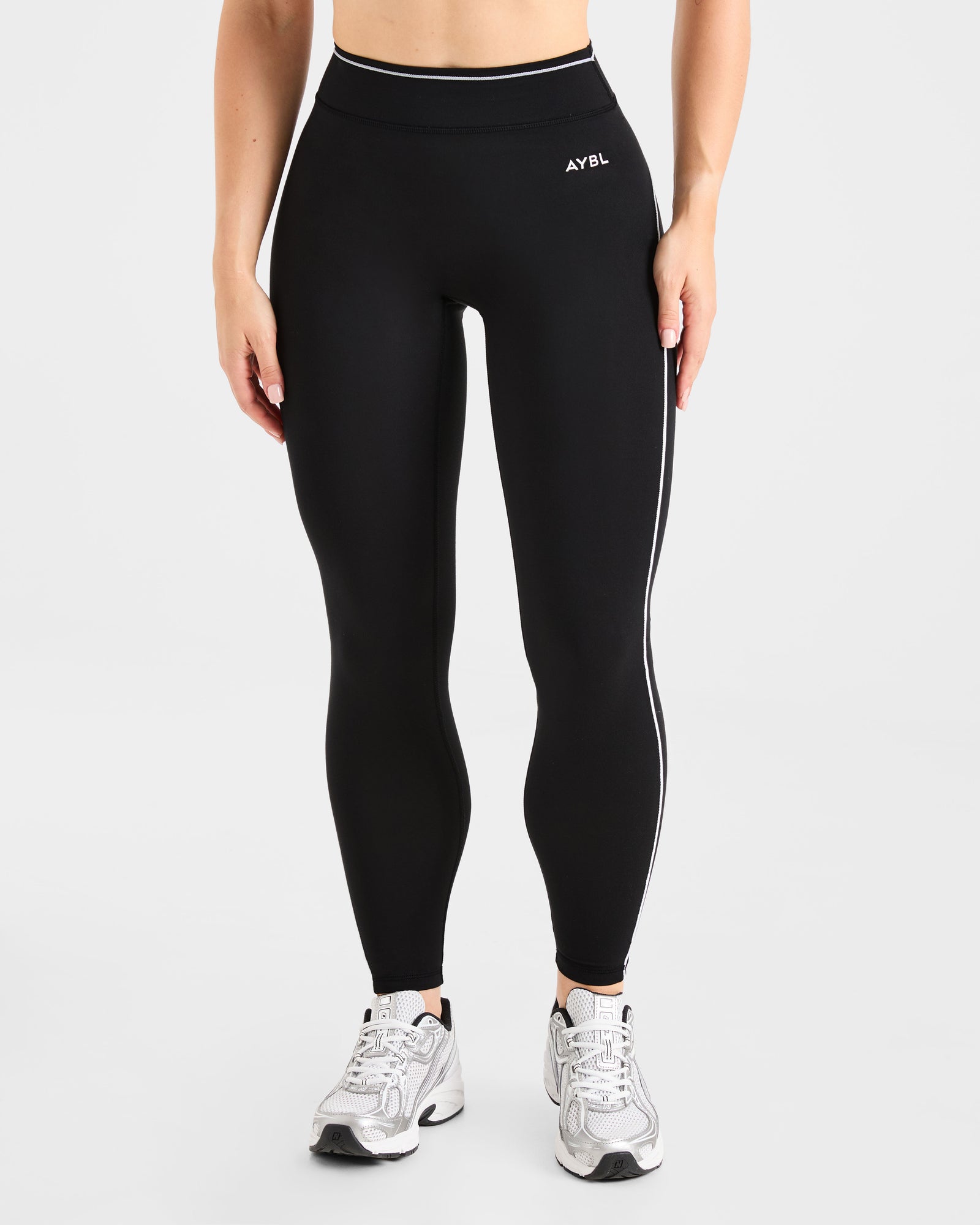 Form Leggings - Black