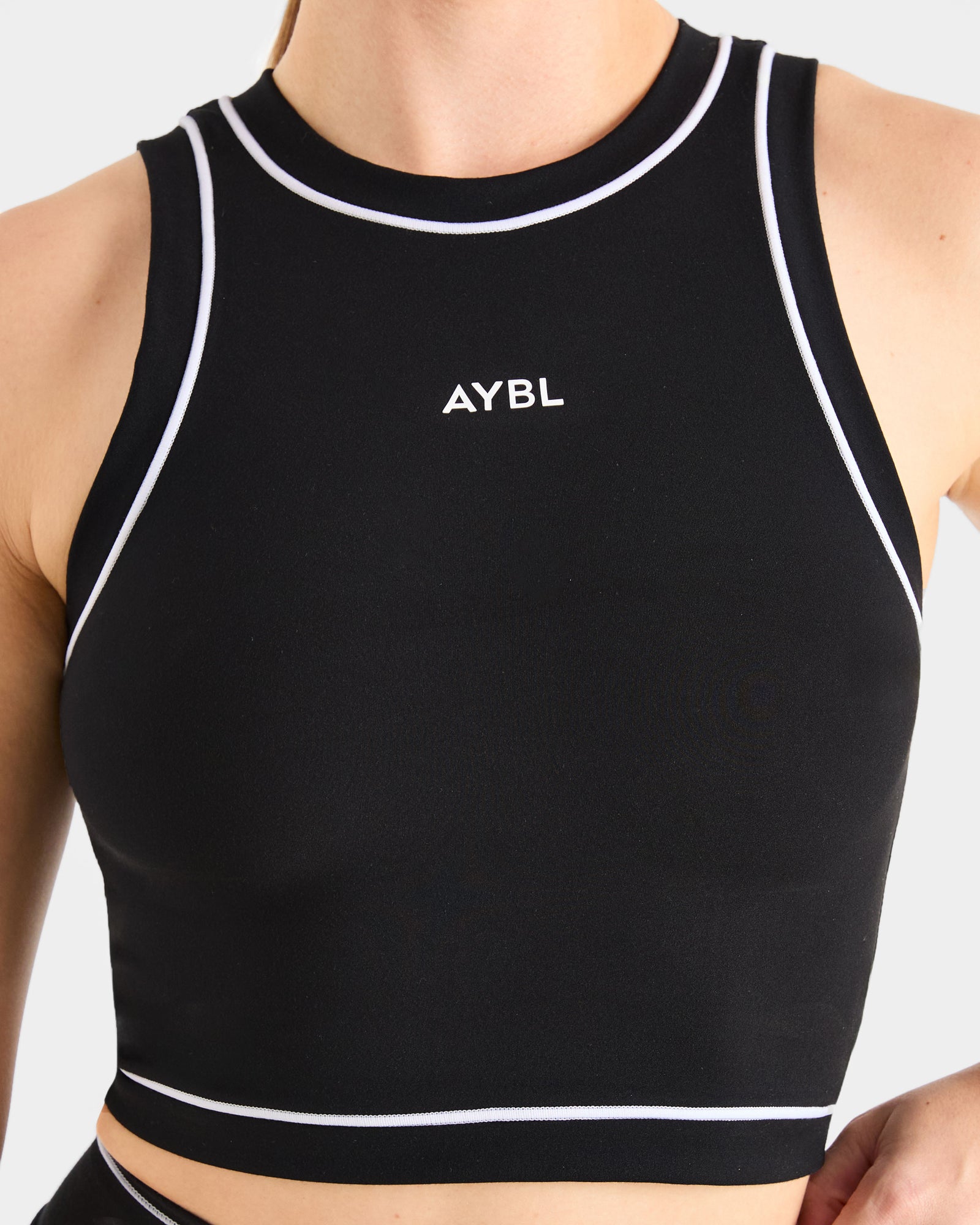 Form Tank Top - Black