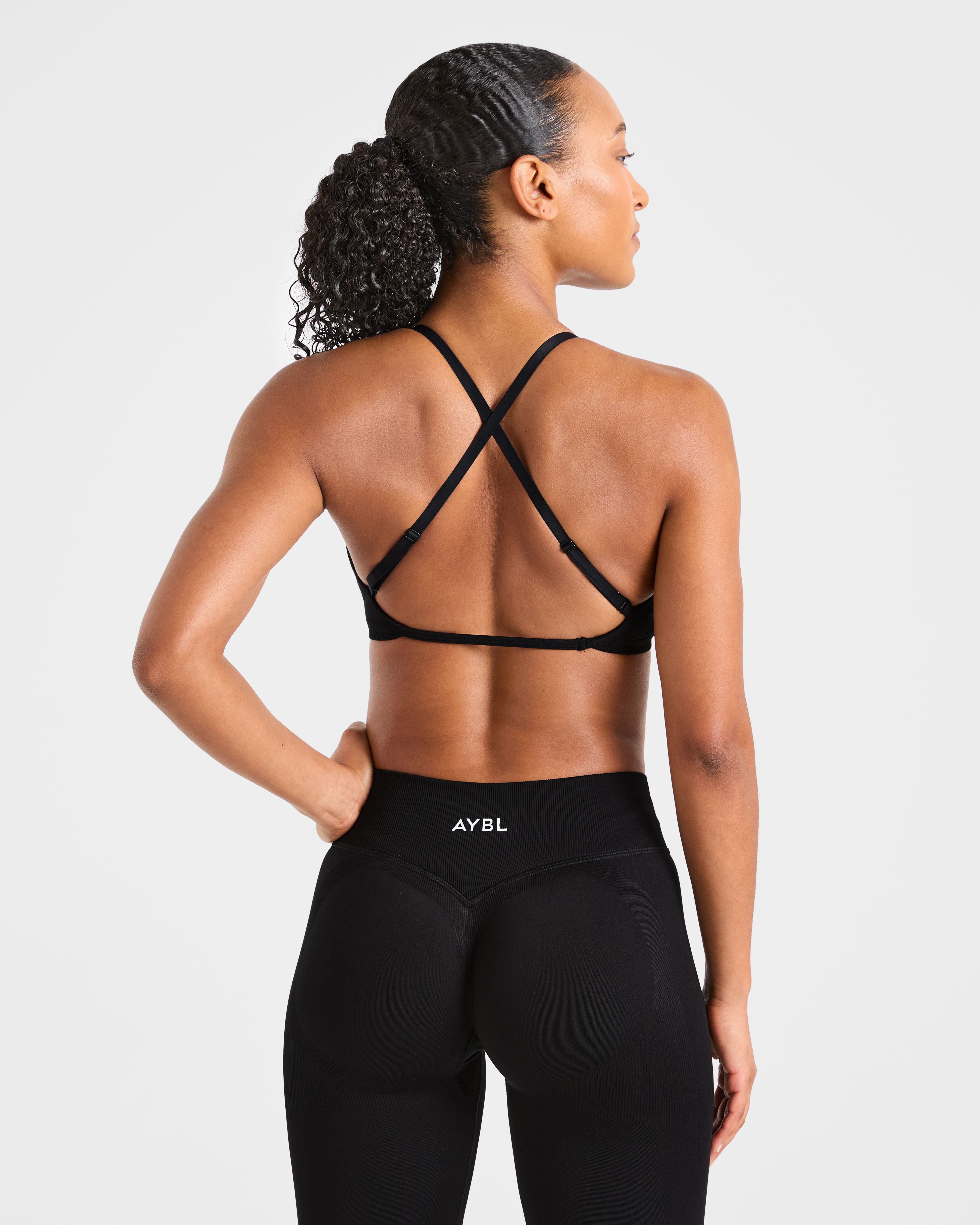 Adapt Seamless Strappy Sports Bra - Black