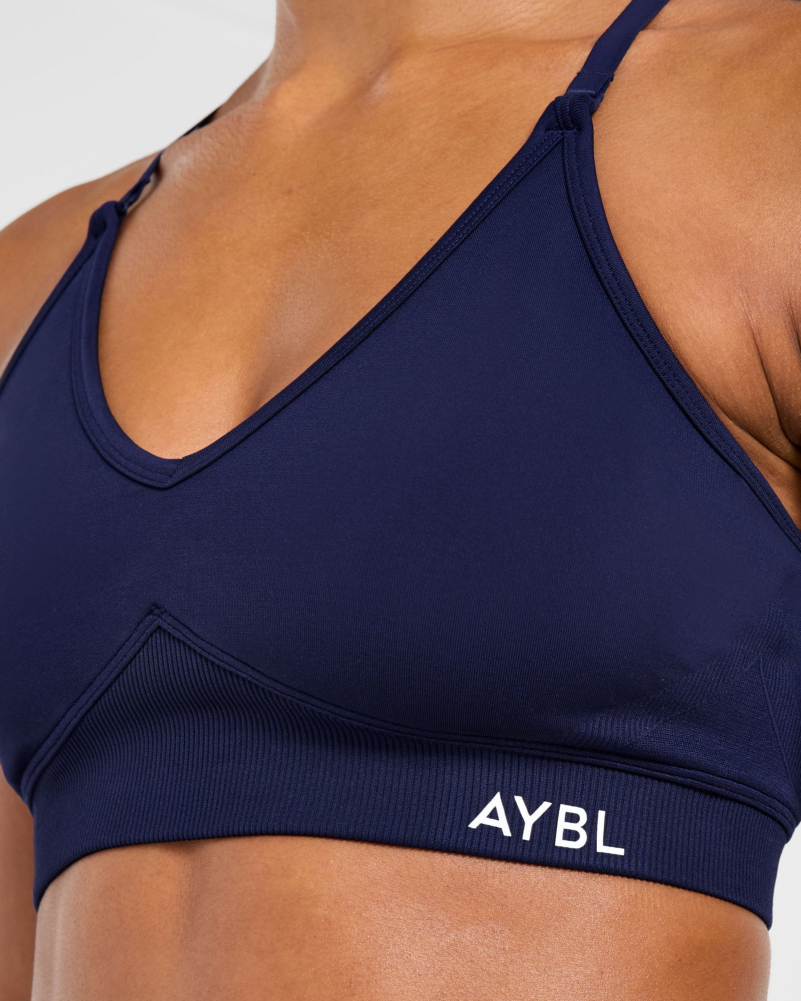 Adapt Seamless Sports Bra - Deep Navy