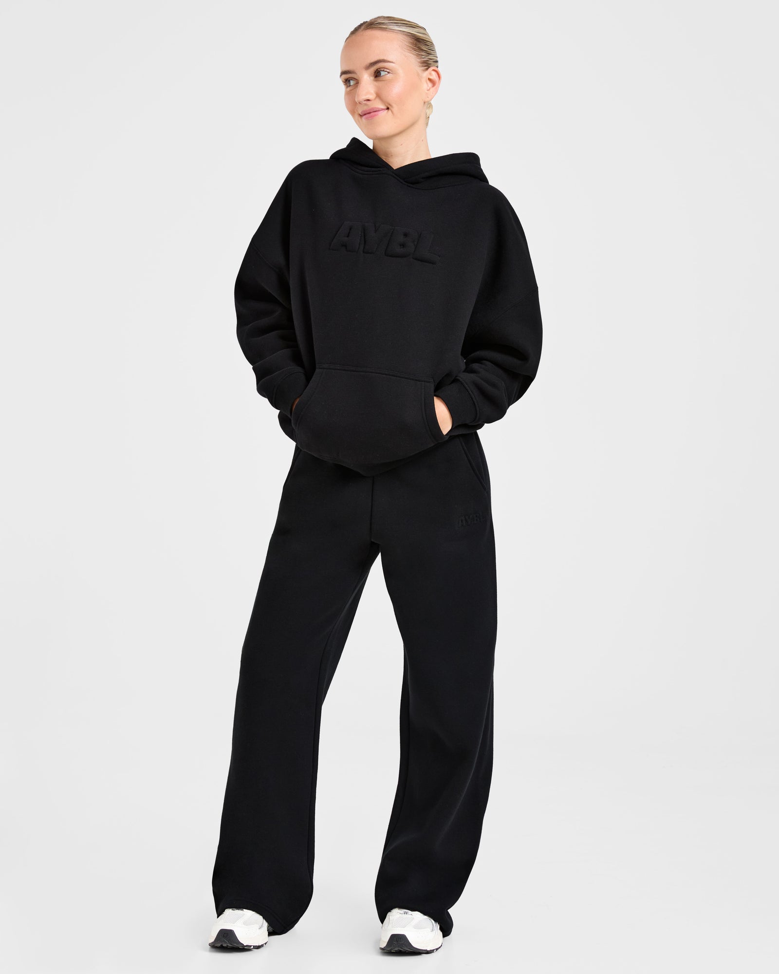 Classic Plush Oversized Straight Leg Joggers - Black