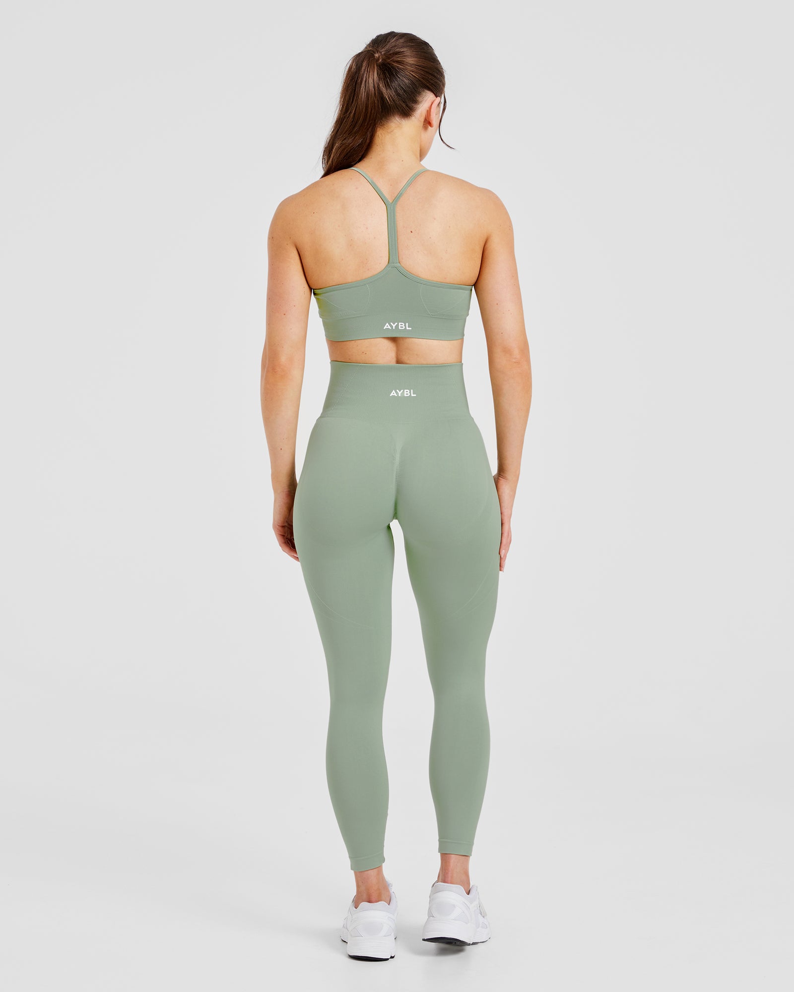 Empower Seamless Sports Bra - Grove Green