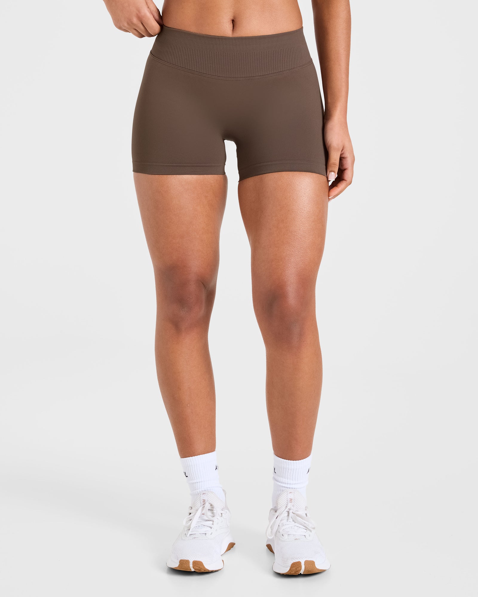 Enhance Seamless Shorts - Brown