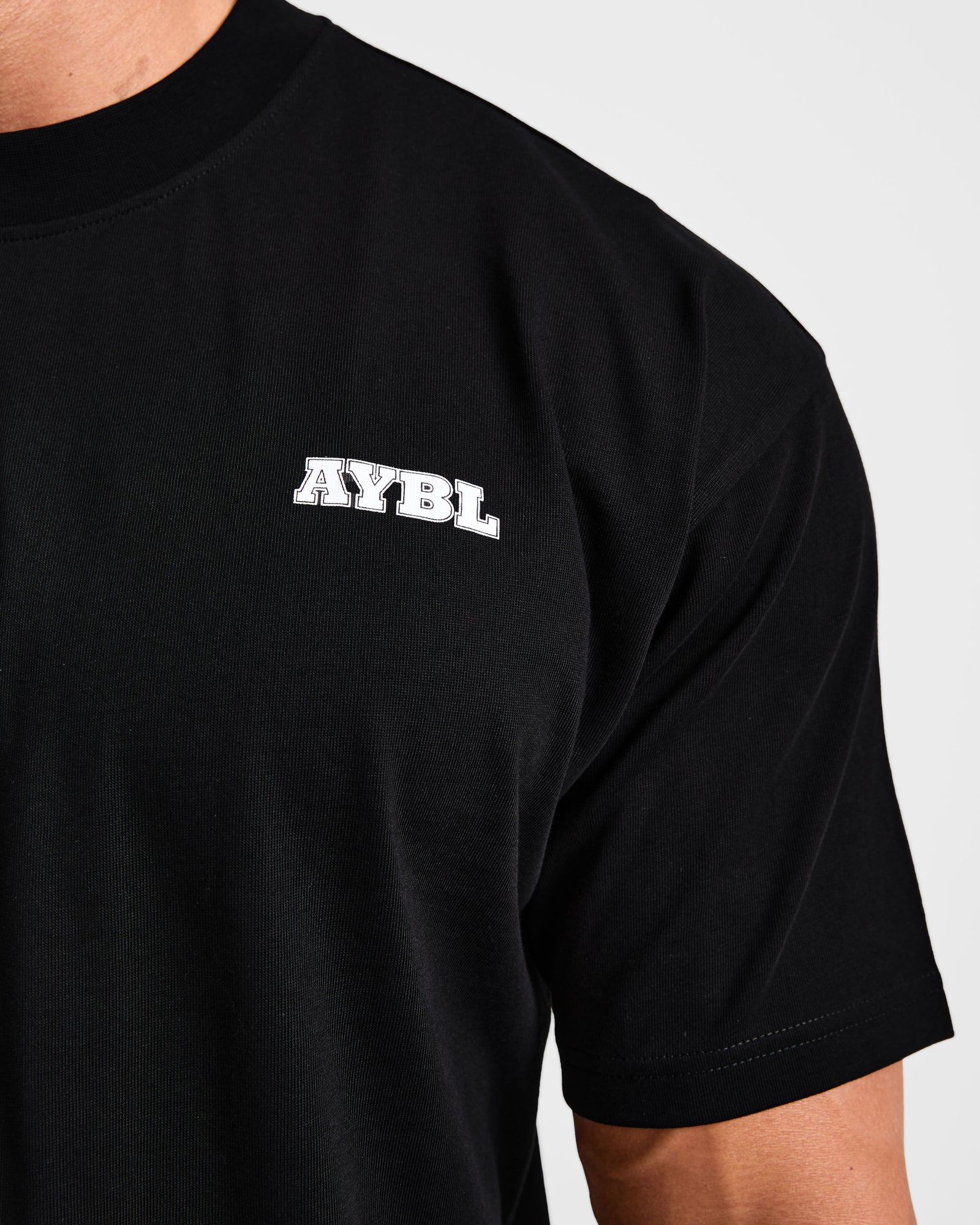 Global Oversized T Shirt - Black/Red