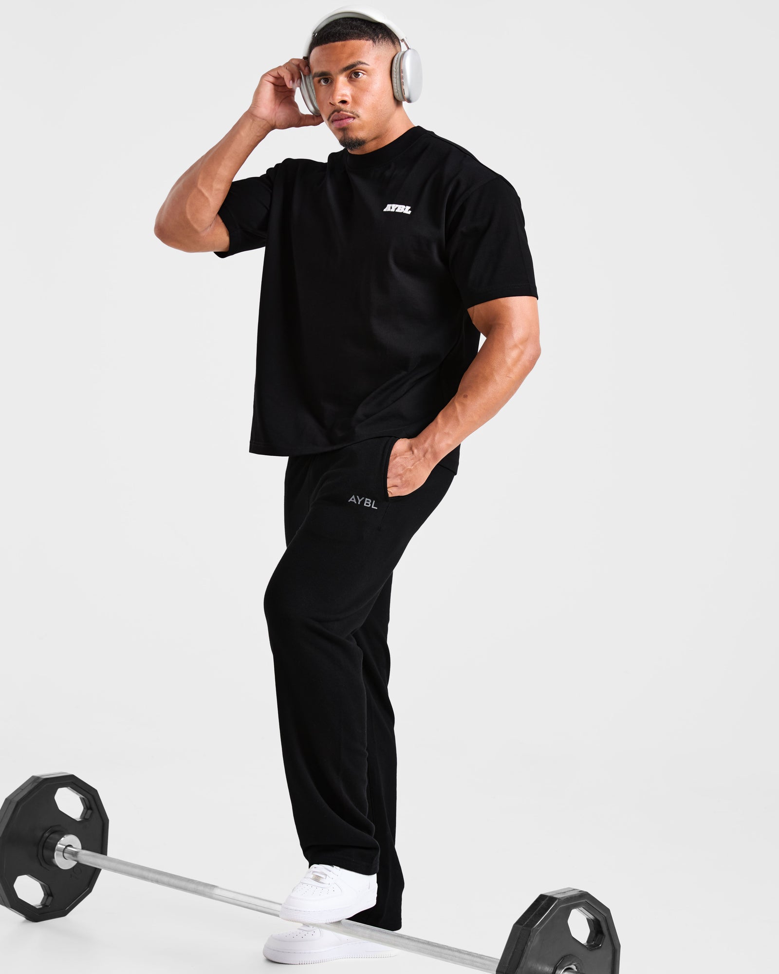 Global Oversized T Shirt - Black/Red