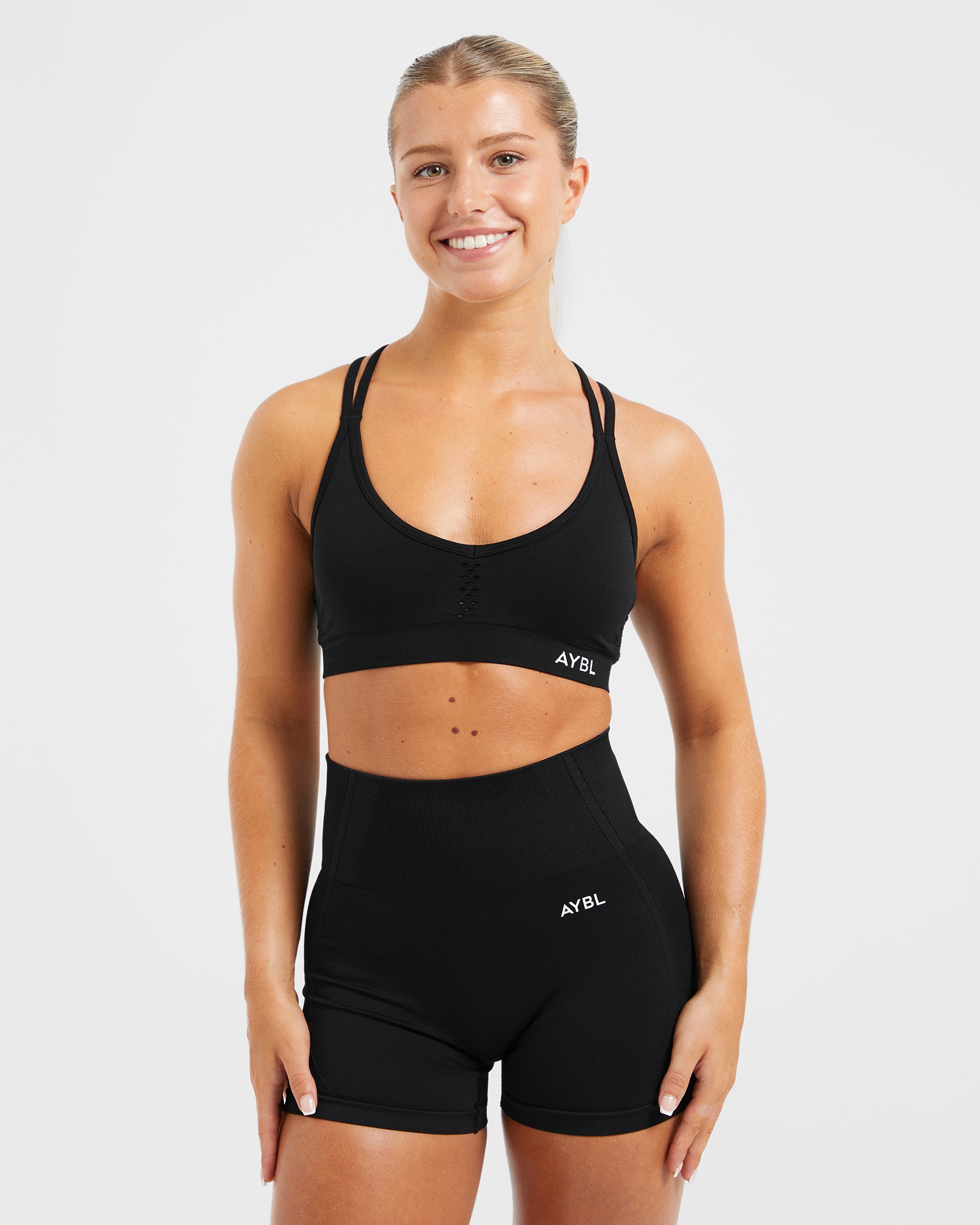 Essential Seamless Strappy Sports Bra - Black - aybldev