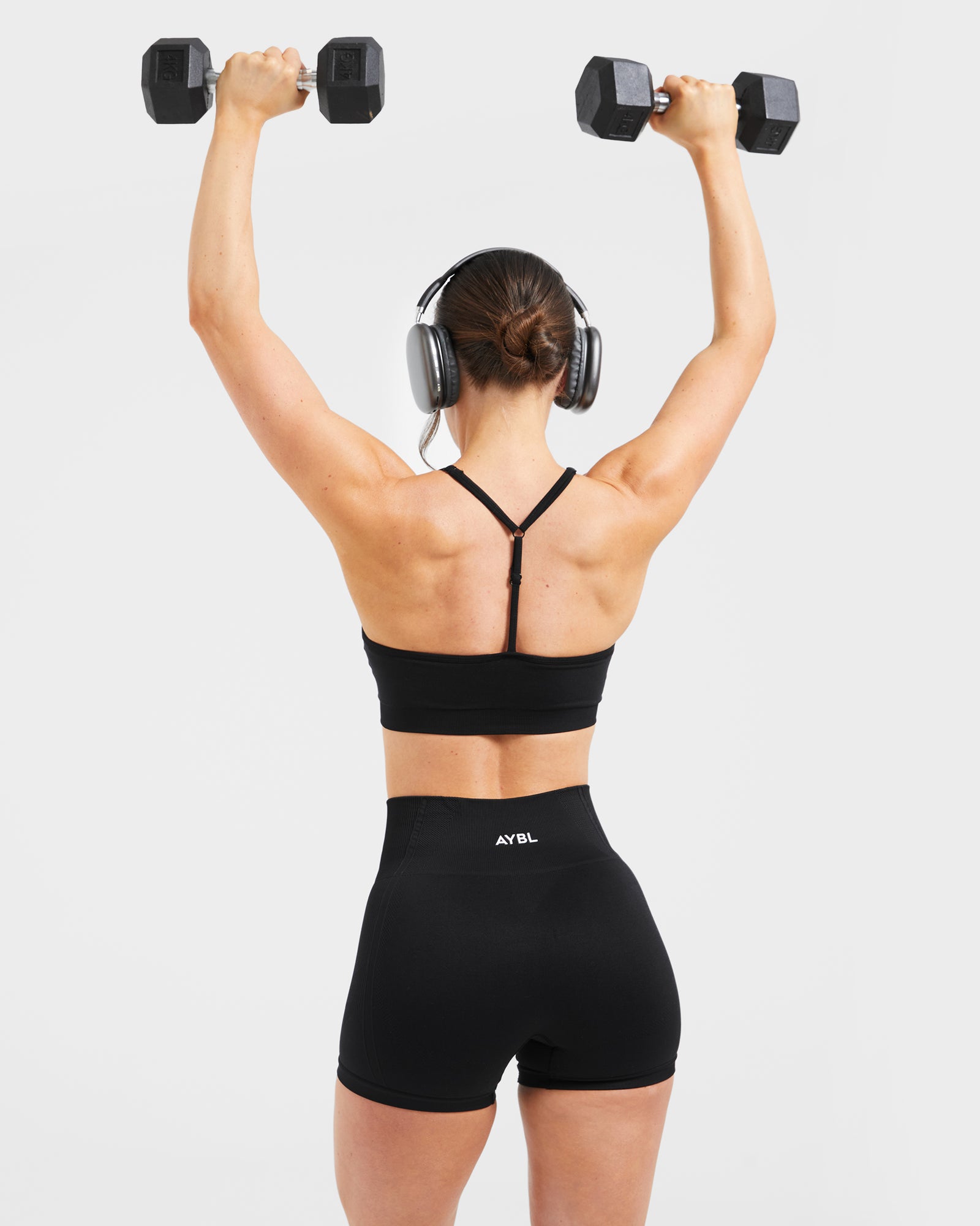 Essential Seamless V Neck Sports Bra - Black - aybldev