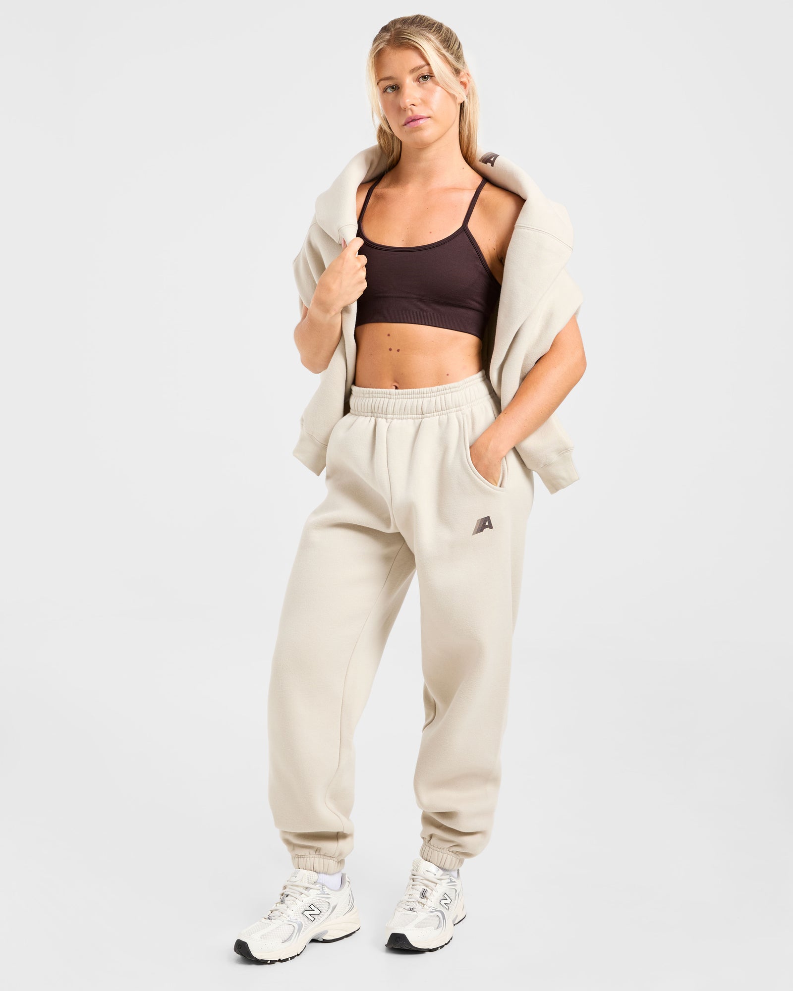 JD Retro Athletics Oversized Joggers - Sand