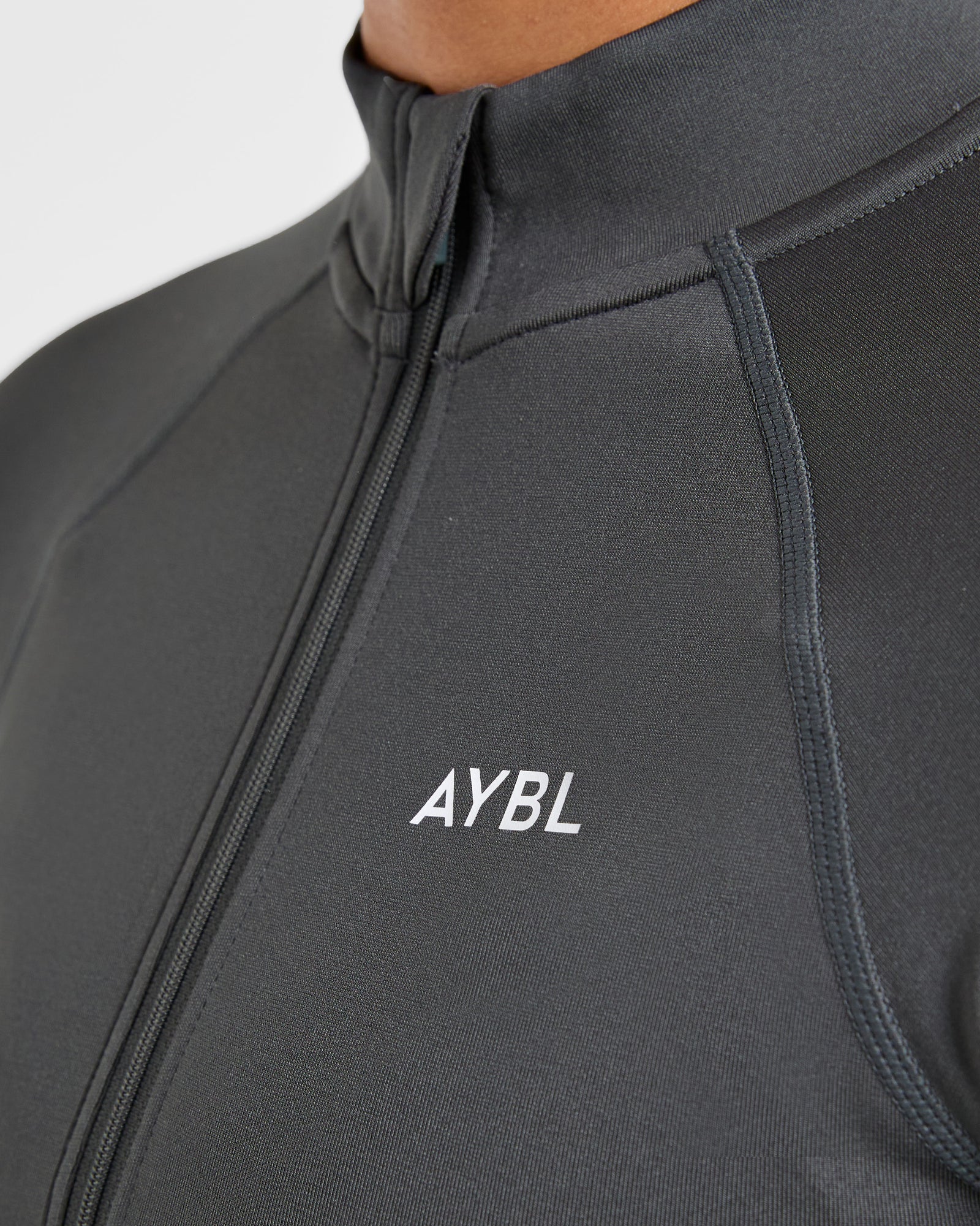 Adapt Seamless Jacket - Dark Charcoal