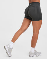 Adapt Seamless Shorts - Dark Charcoal