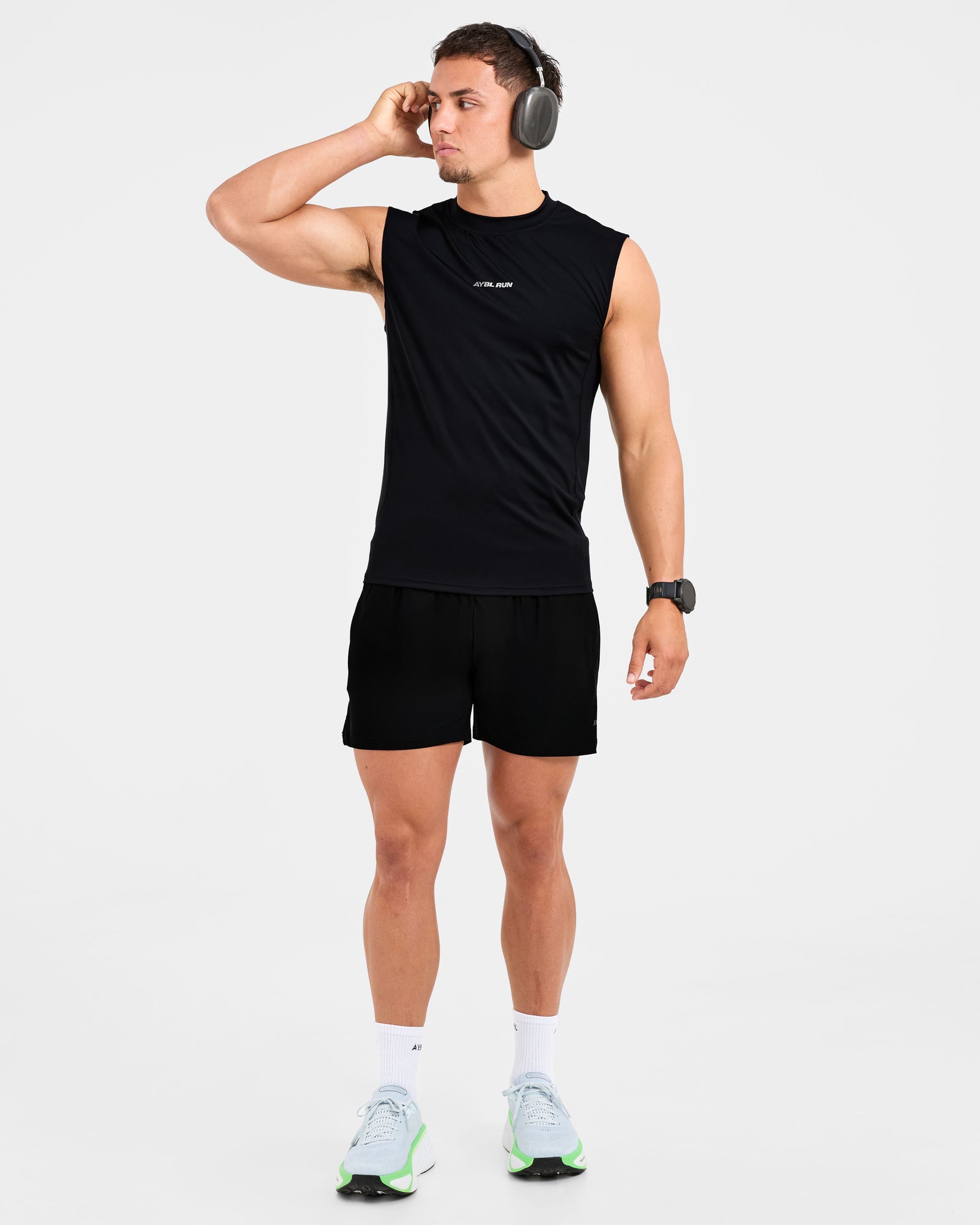 Run 5" Shorts - Black