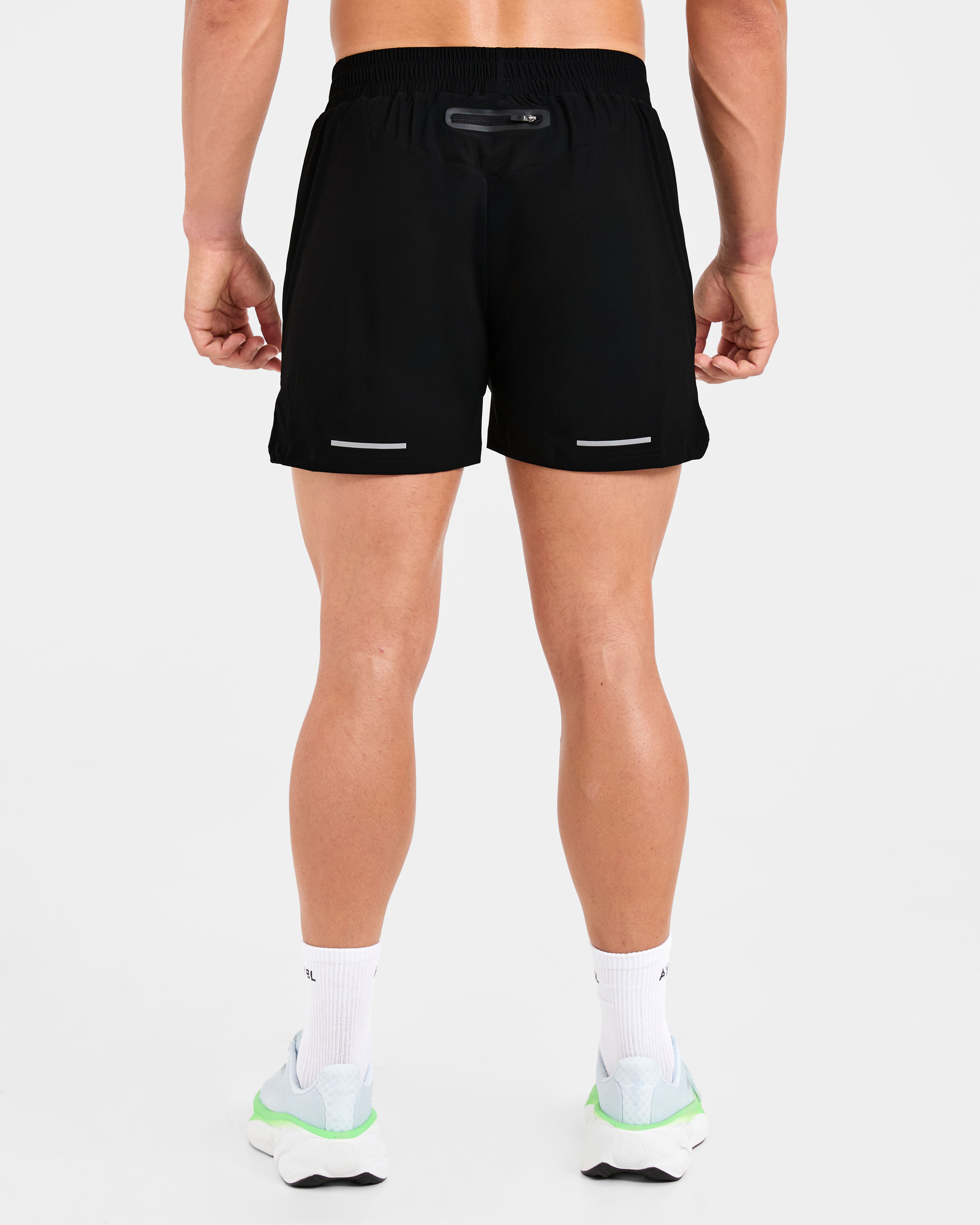 Run 5" Shorts - Black