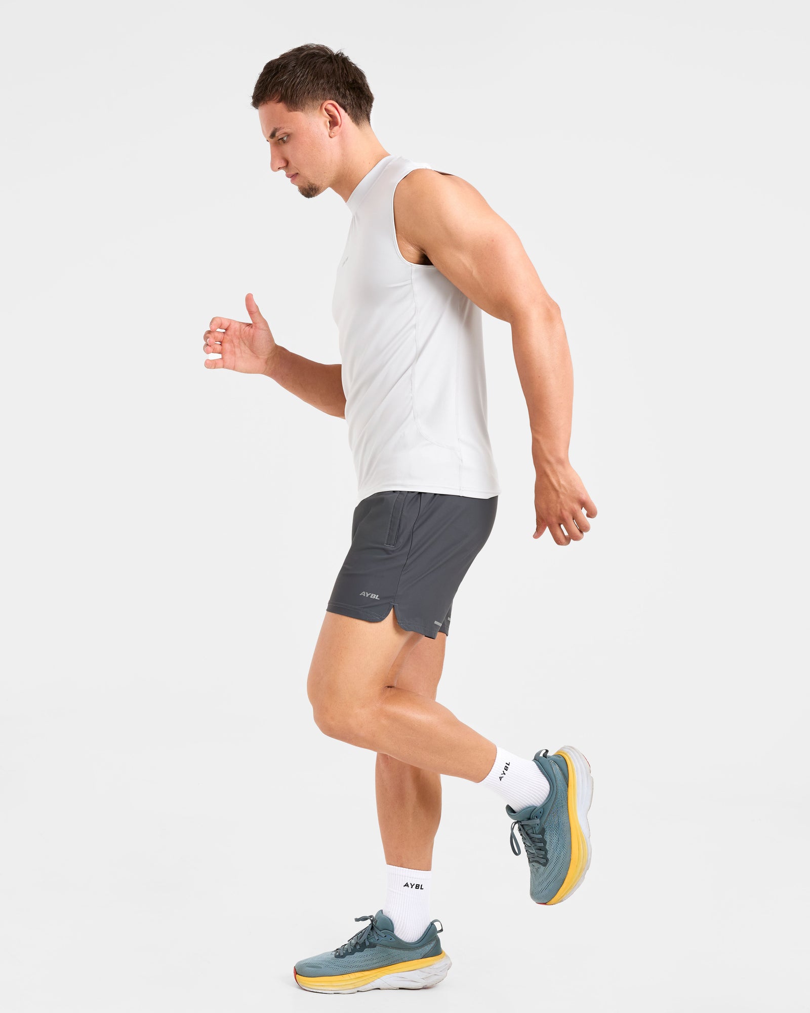 Run 5" Shorts - Hurricane Grey