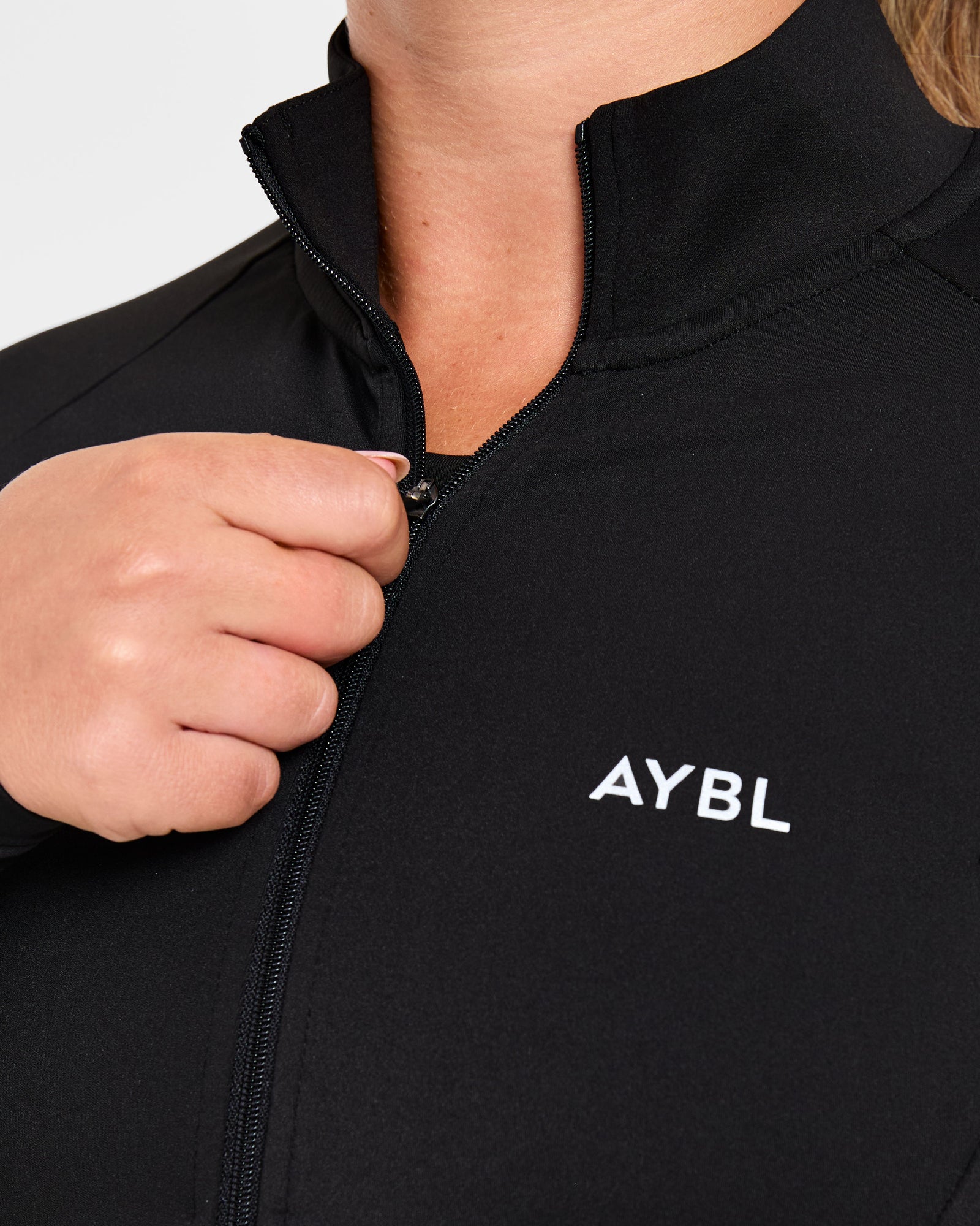 Run Zip Jacket - Black