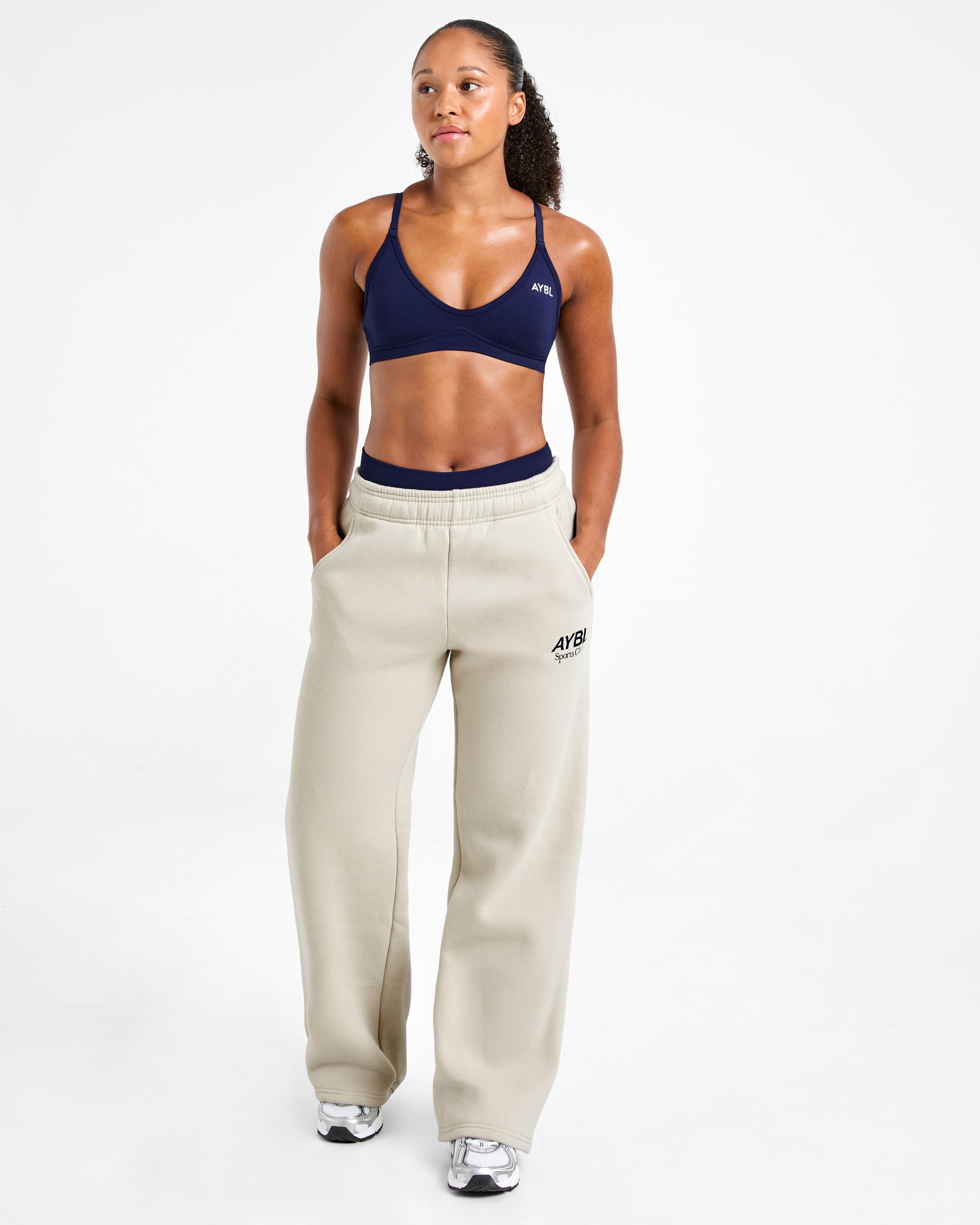 Adapt Seamless Strappy Sports Bra - Deep Navy