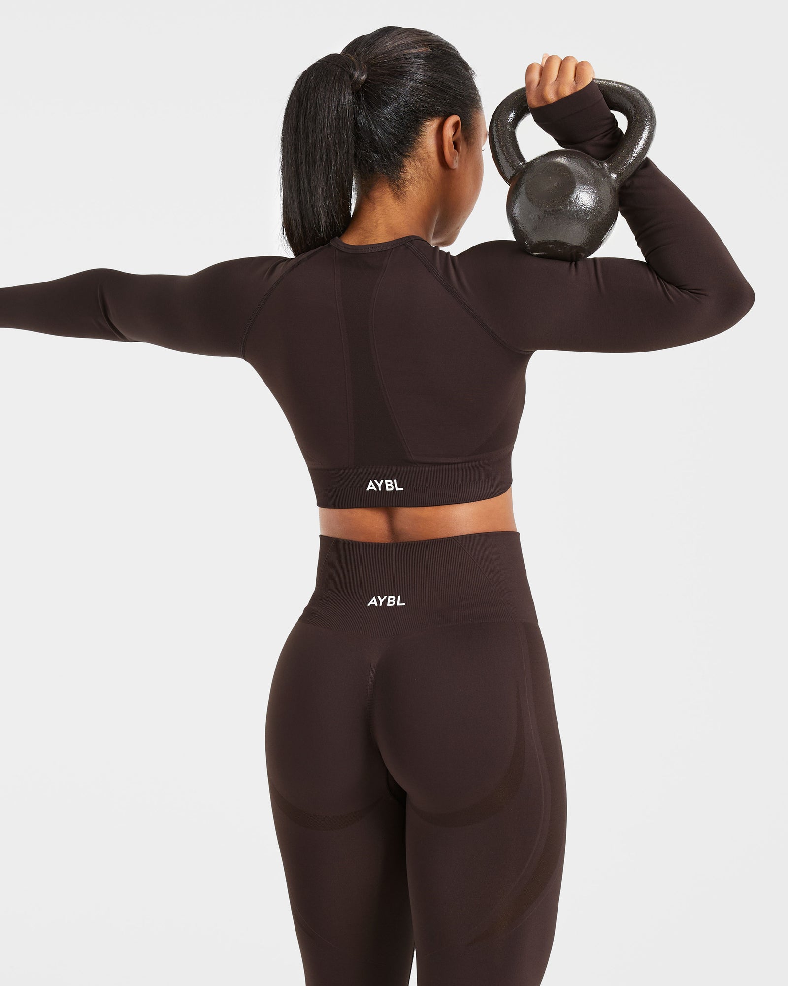 Empower naadloze crop top met lange mouwen - cacaobruin