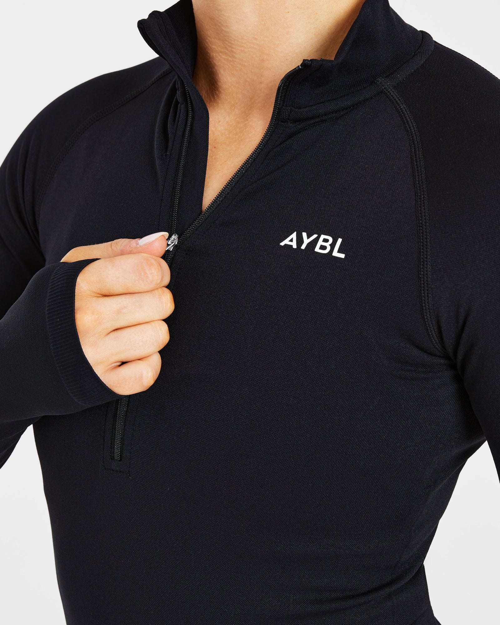 Essential Seamless 1/2 Zip Pullover - Black