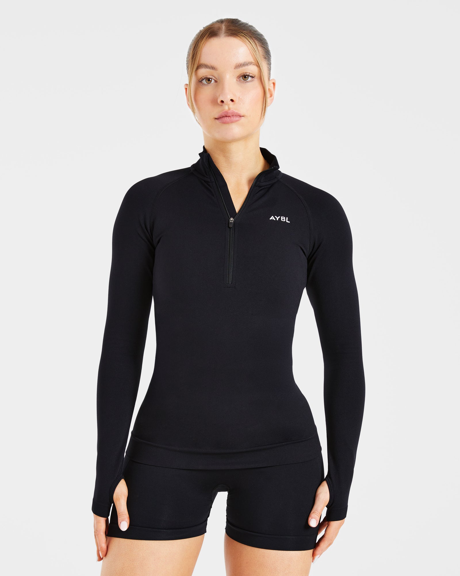 Essential Seamless 1/2 Zip Pullover - Black