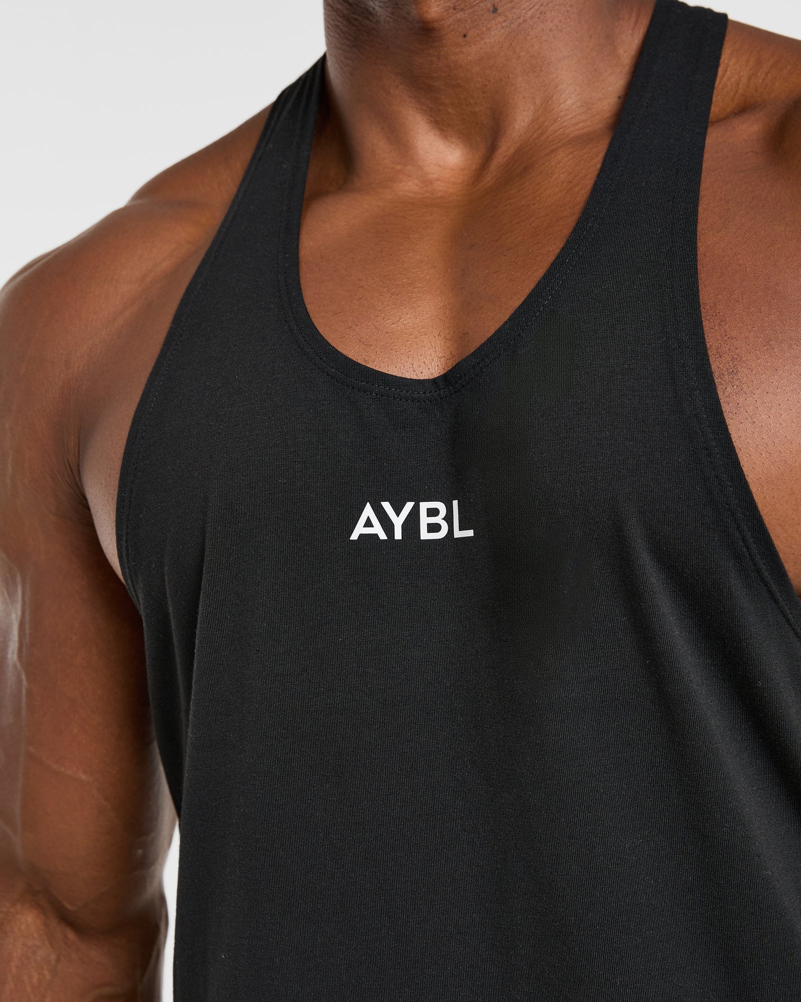 Essential Stringer - Black