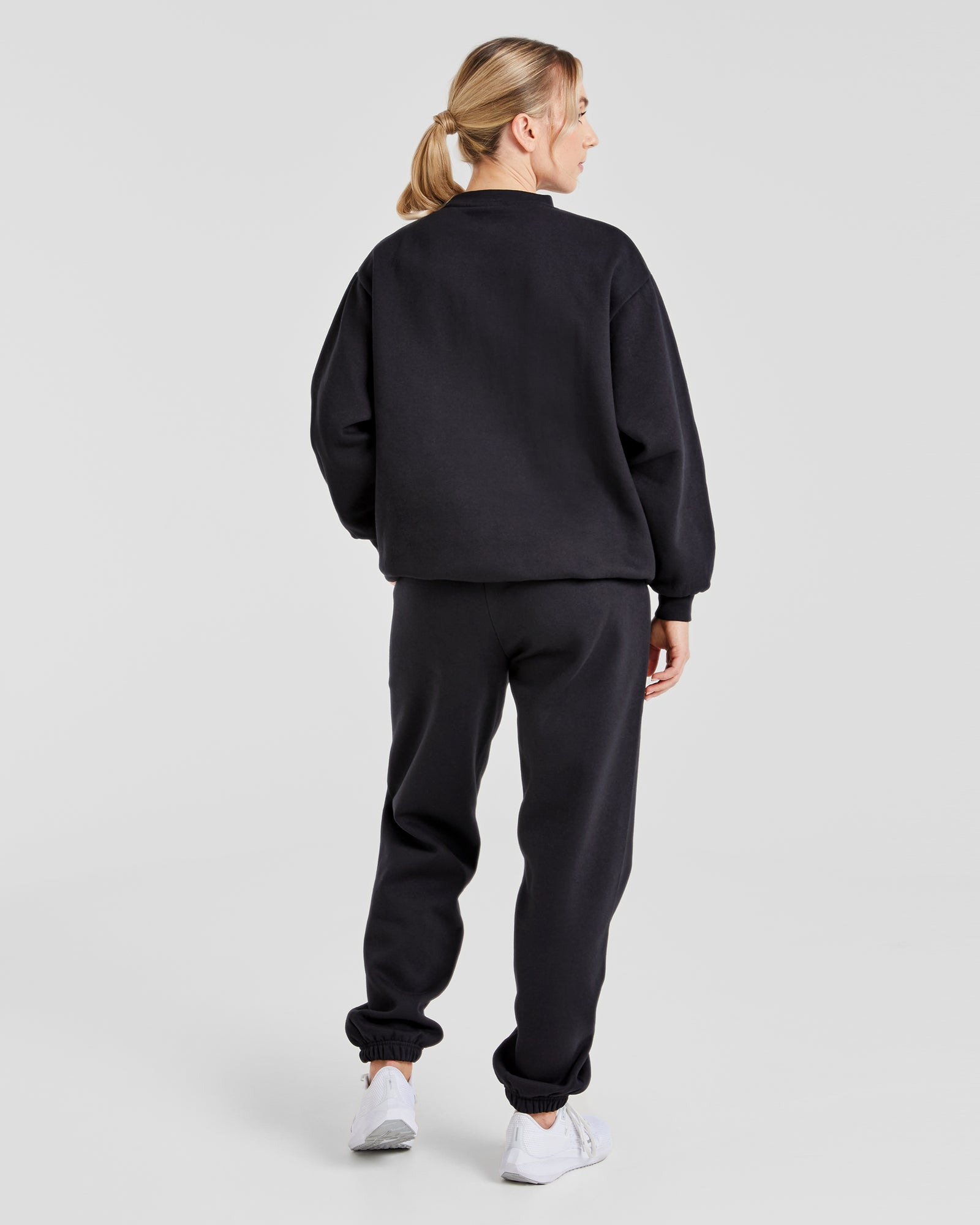 Varsity Graphic Oversized Sweatshirt - Black