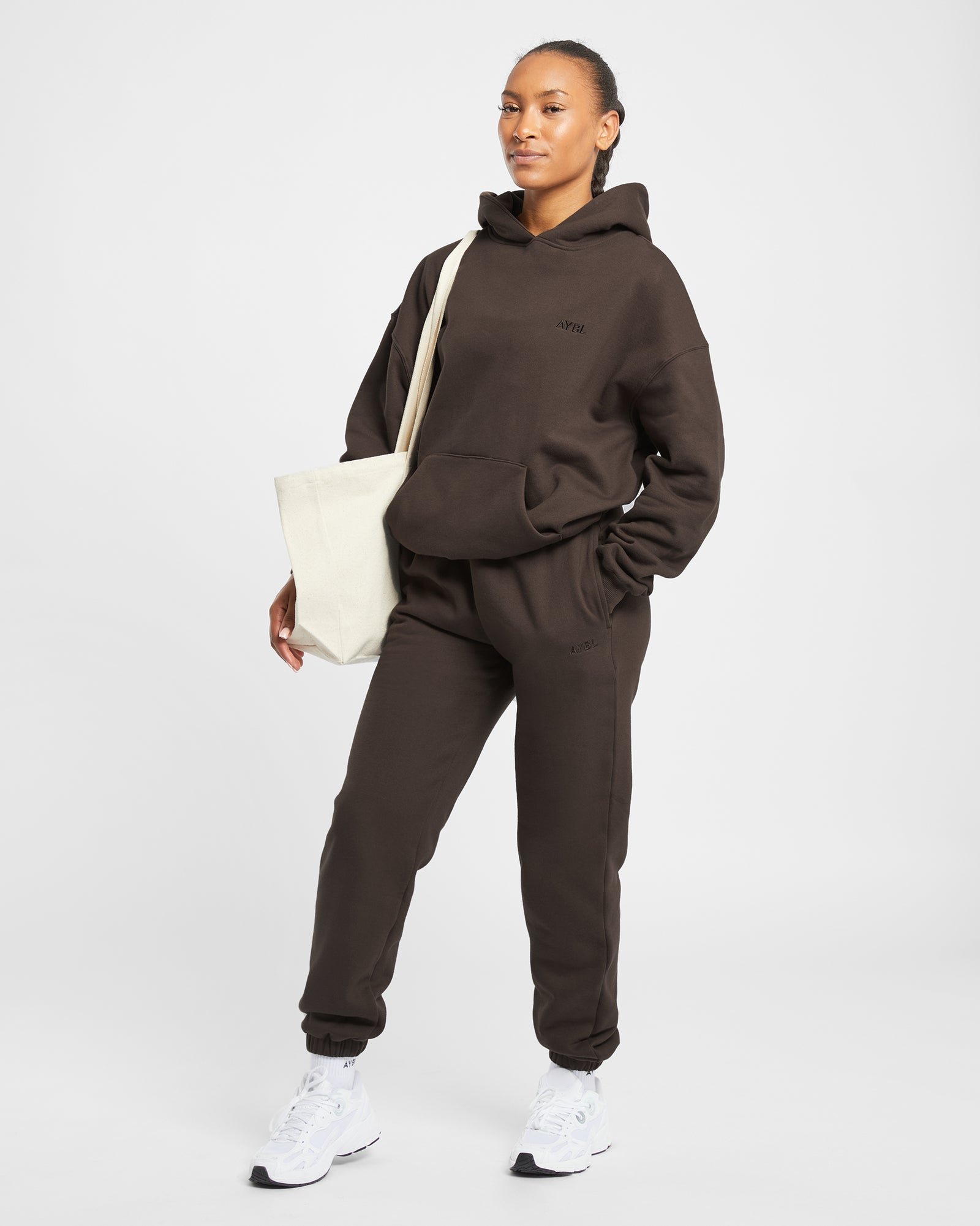 Premium übergroßer Kapuzenpullover – Kaffeebraun