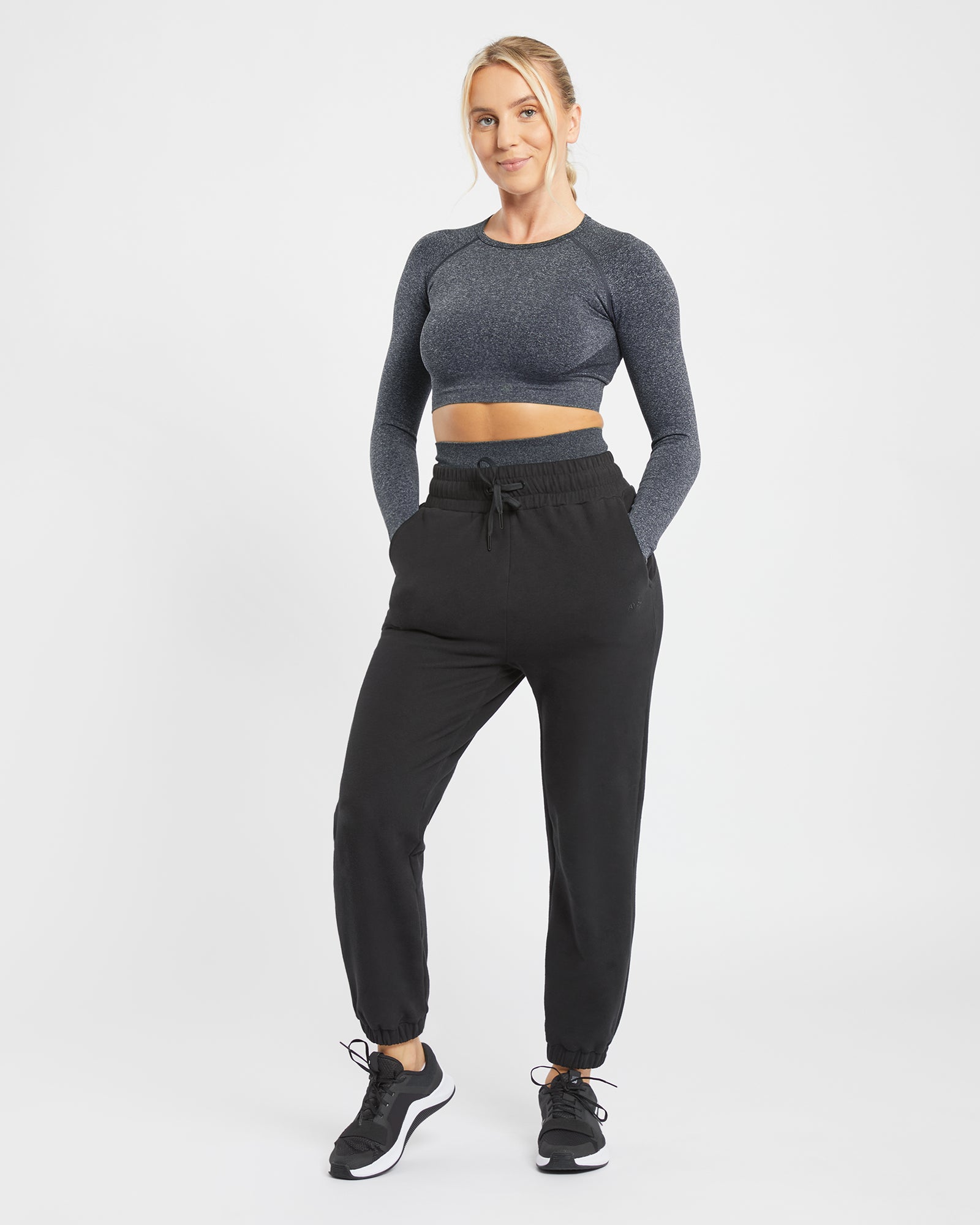 Empower Nahtloses Langarm-Crop-Top – Schwarz meliert
