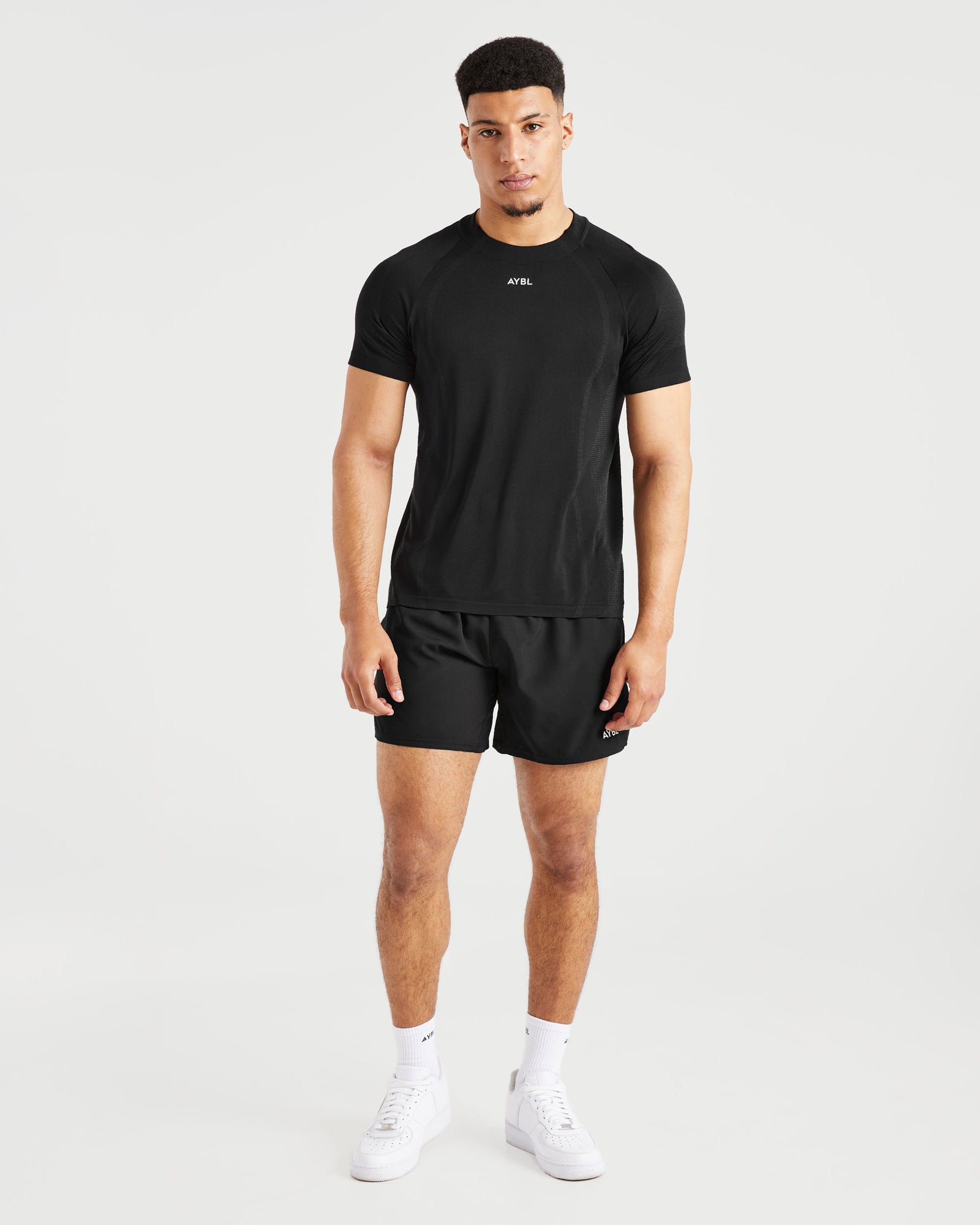 Attain Seamless T Shirt - Black