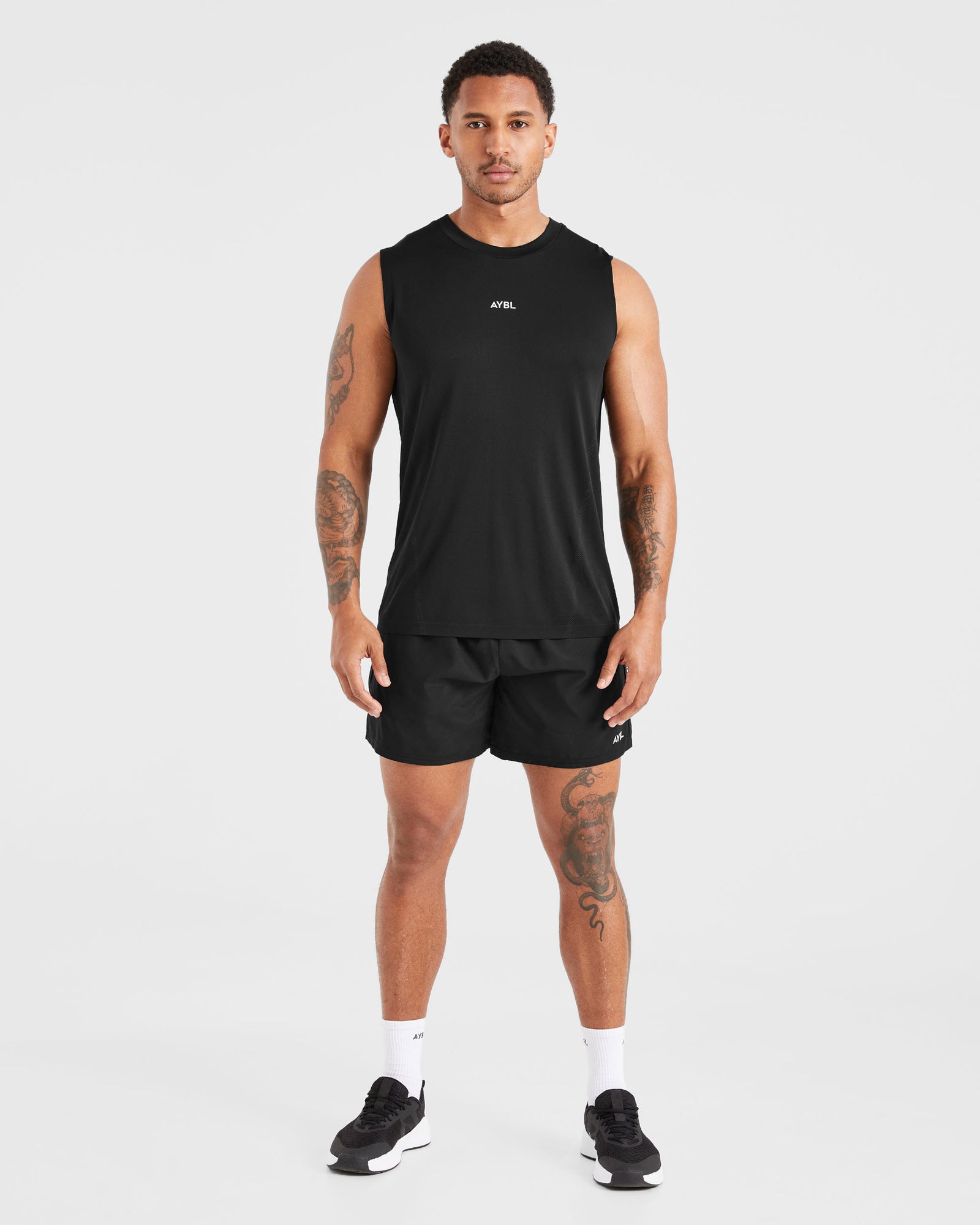 Attain Seamless Vest - Black