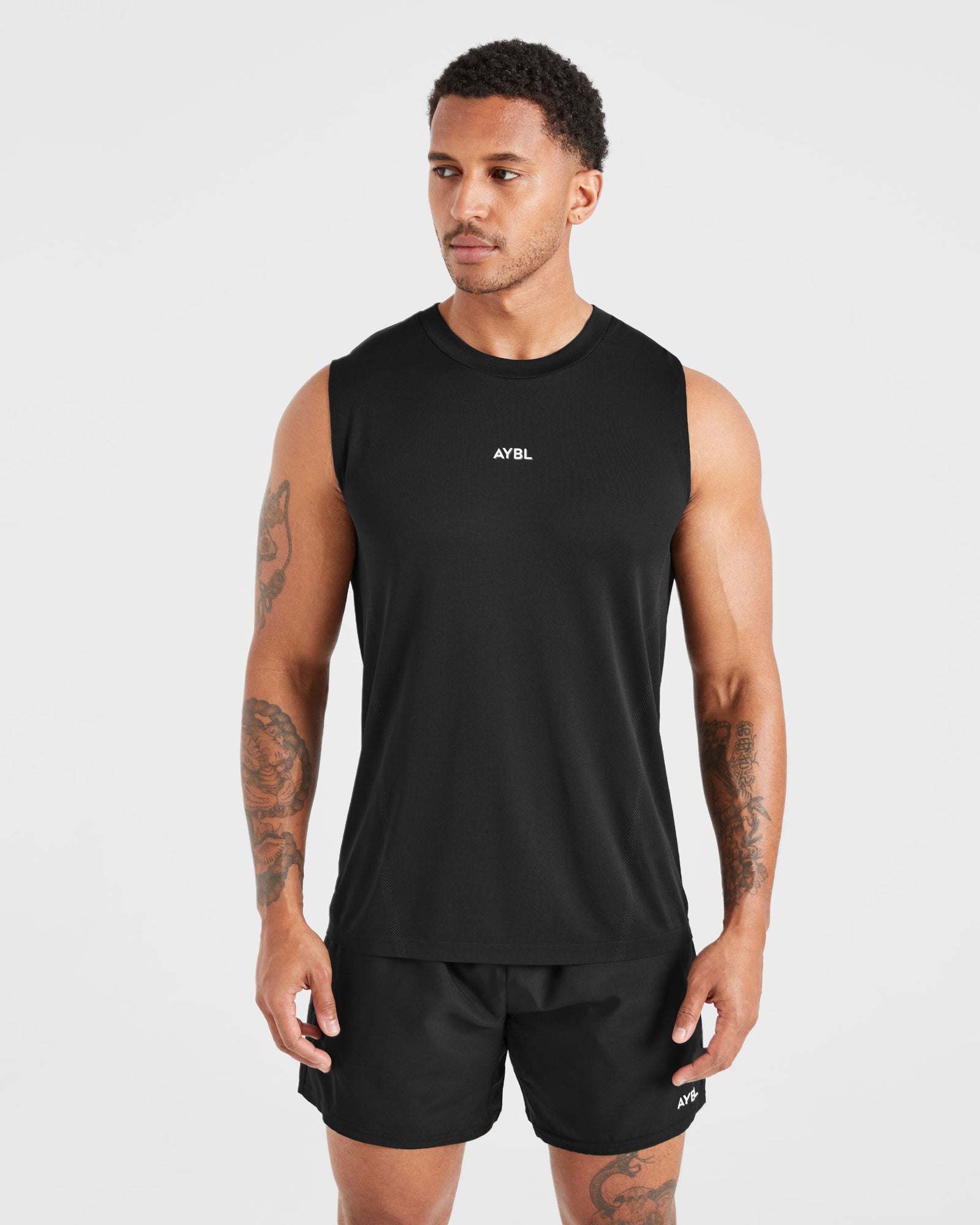 Attain Seamless Vest - Black