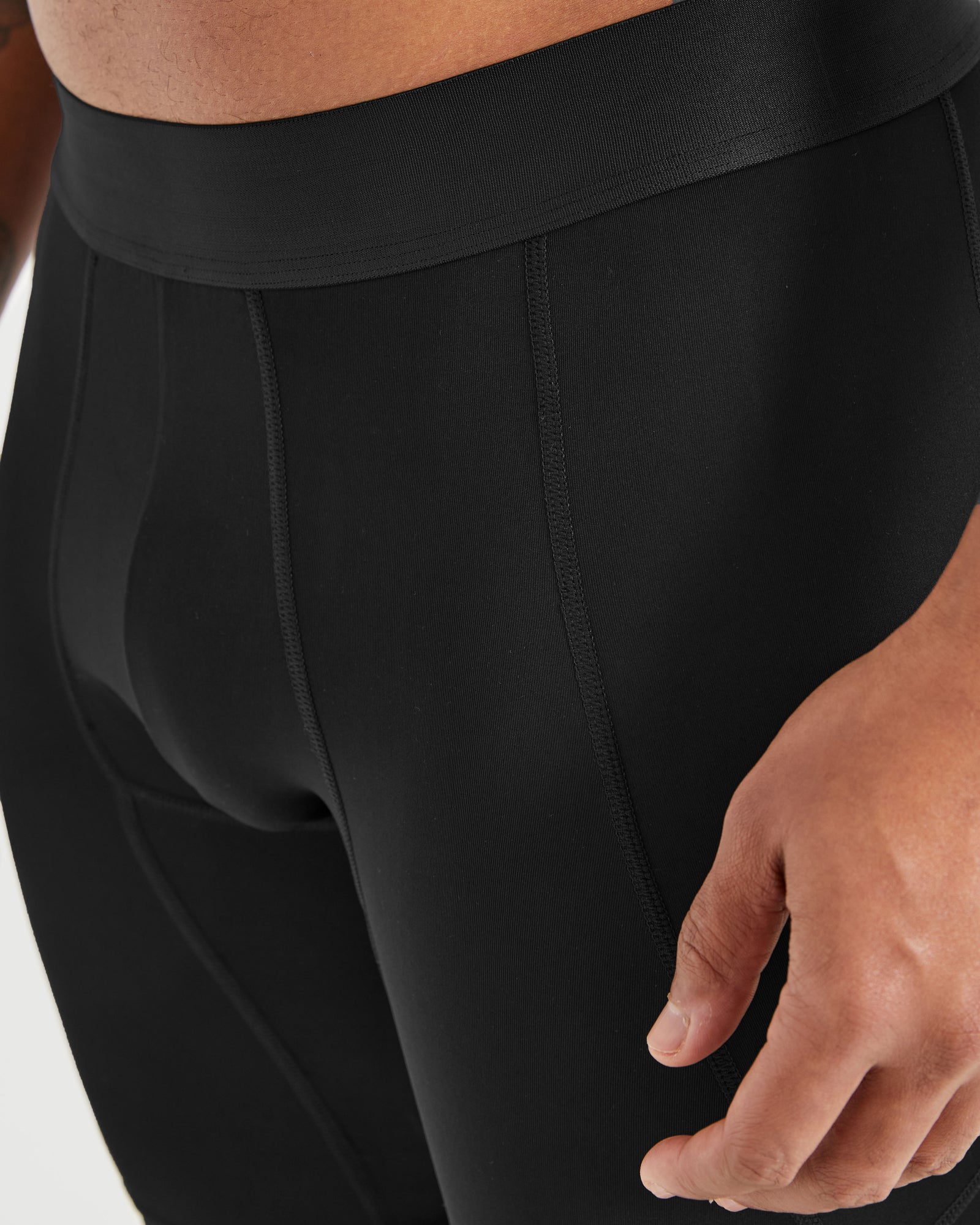 Essential Base Layer Shorts - Black