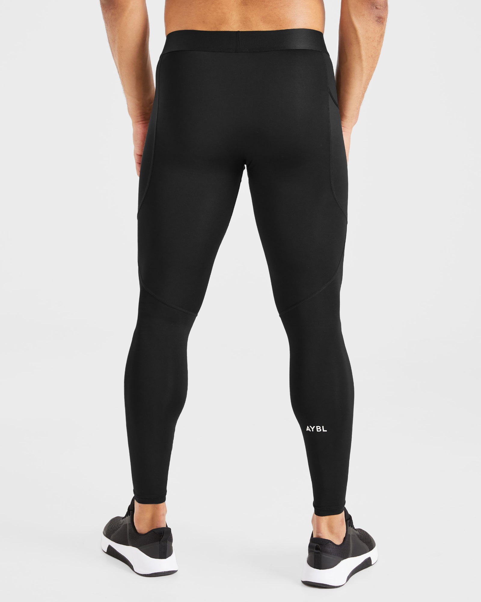Essential Base Layer Leggings - Black