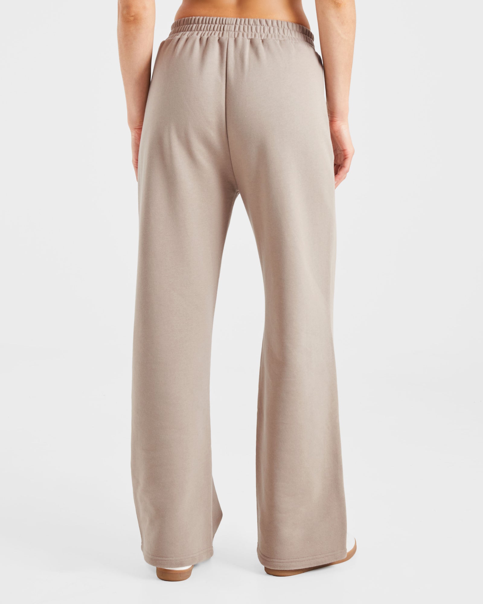 Courtside Straight Leg Joggers - Mocha