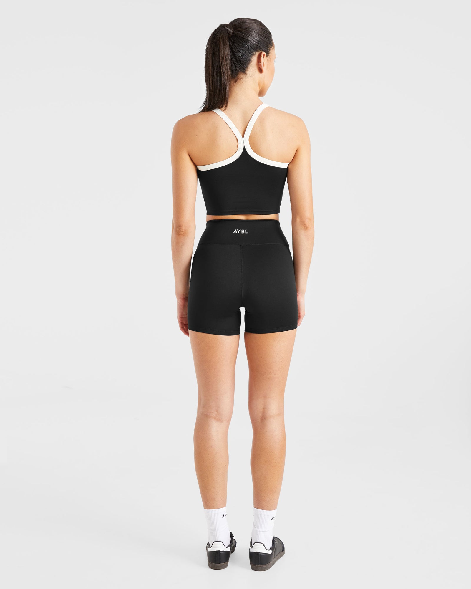 Courtside 5" Shorts - Black