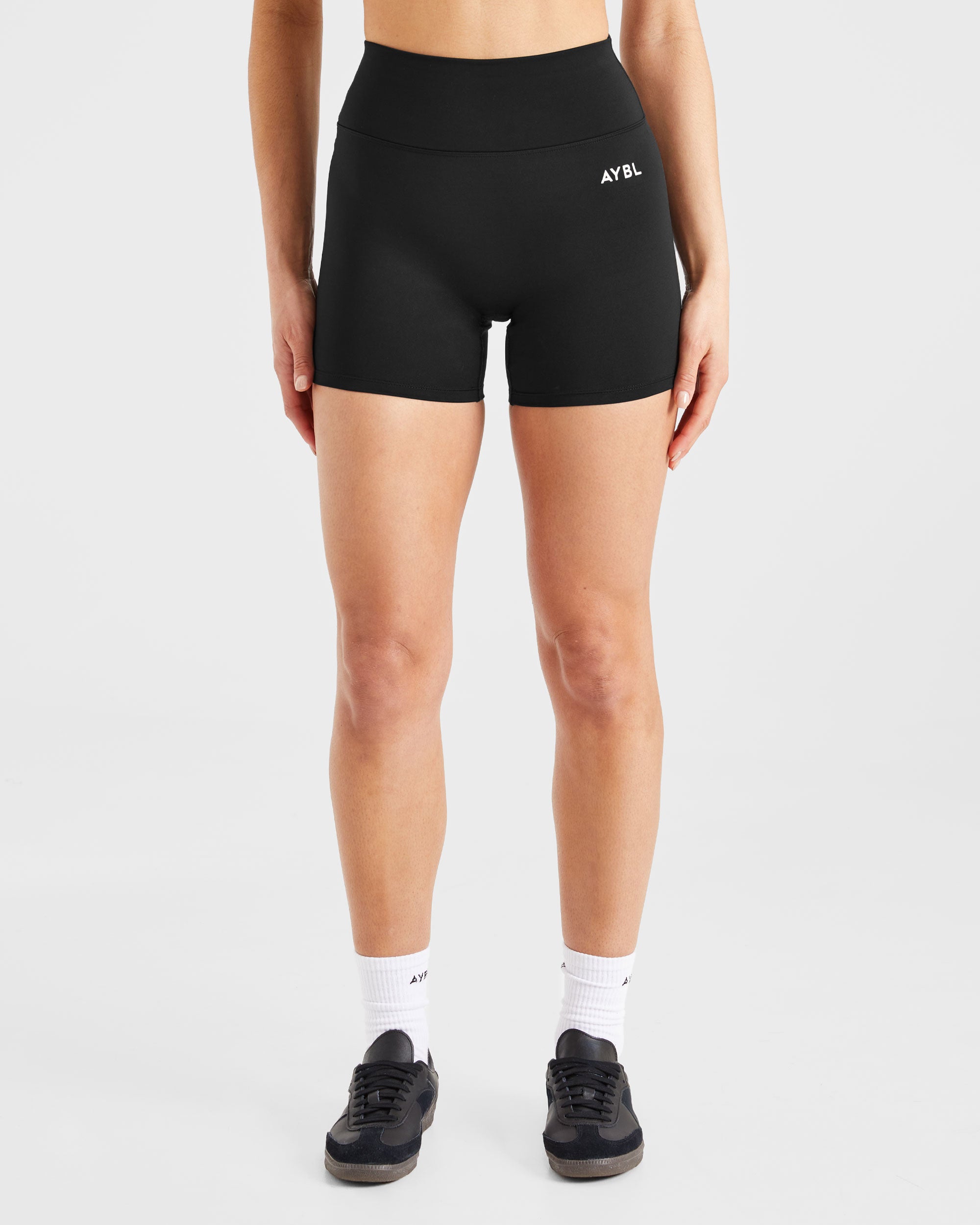 Courtside 5" Shorts - Black