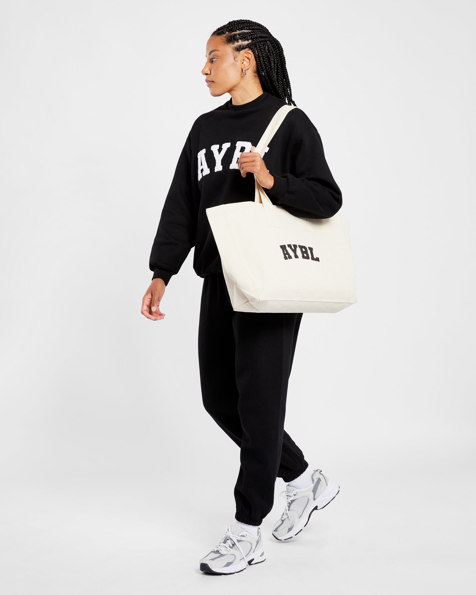 Varsity Oversized Sweatshirt - Black - aybldev