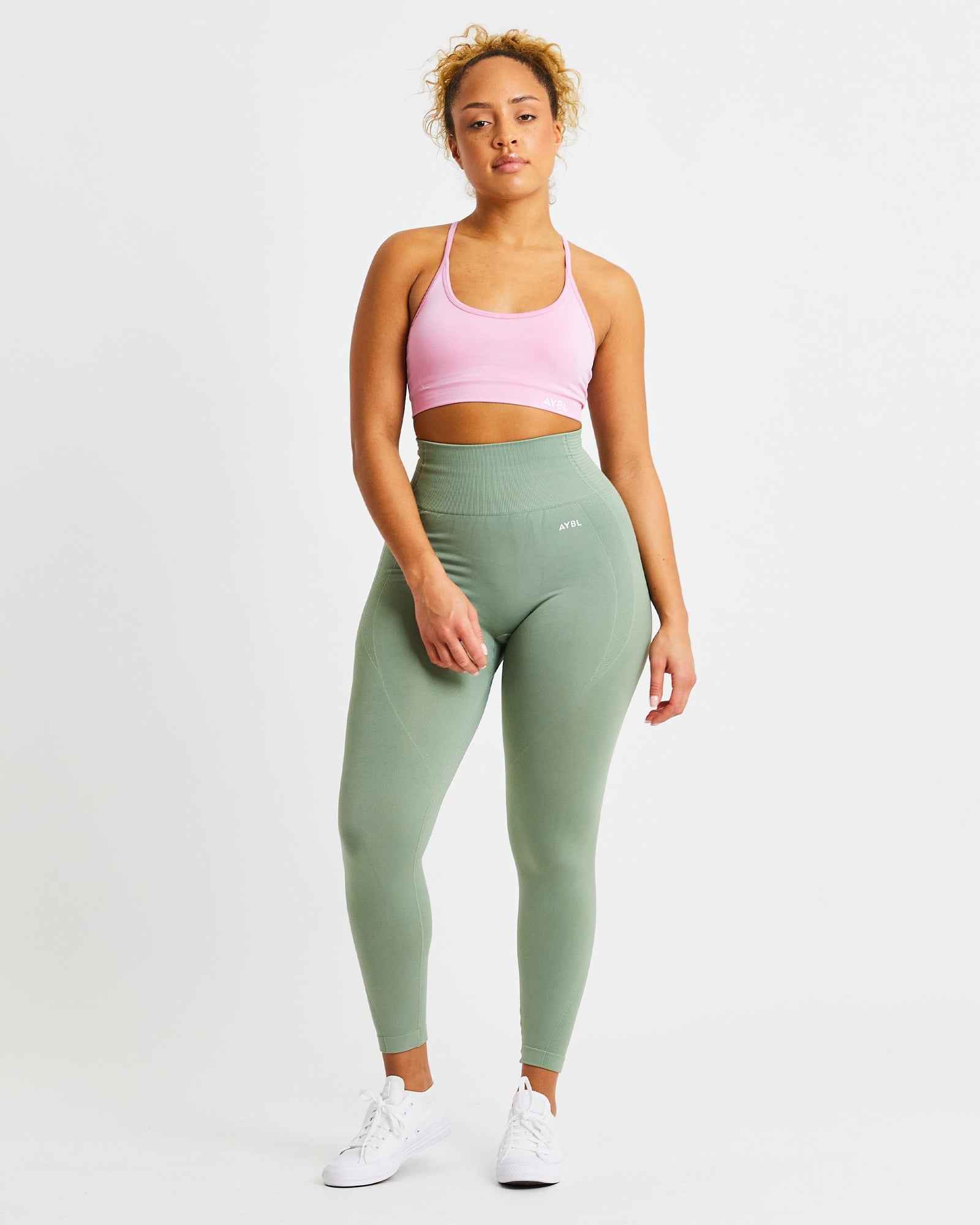 Essential Seamless V Neck Sports Bra - Baby Pink - aybldev