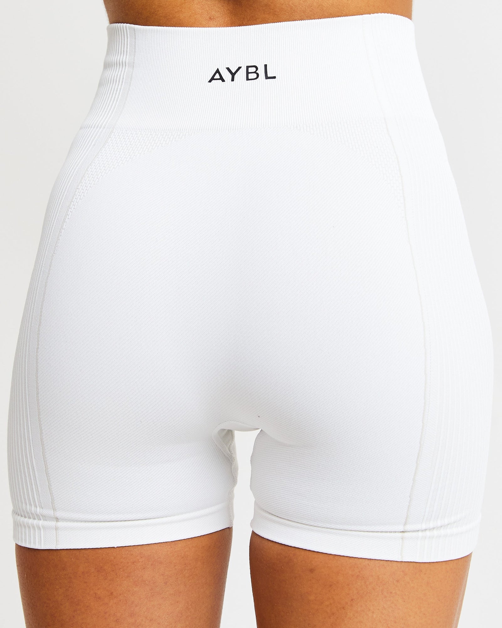 Reflex Seamless Shorts - White - aybldev